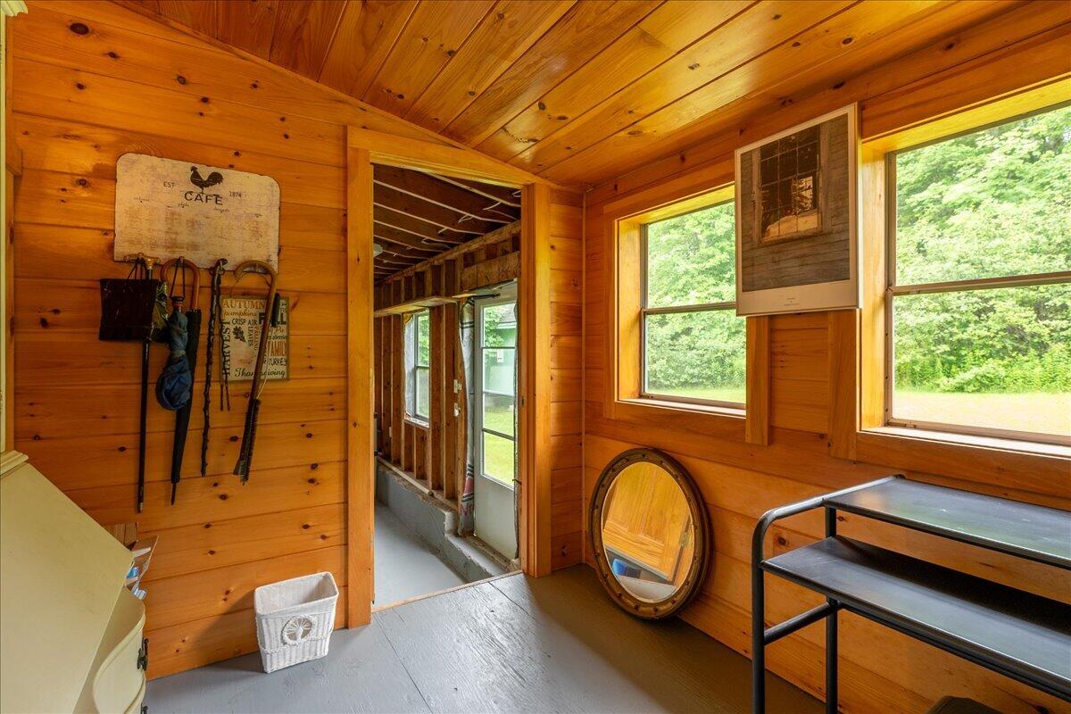 166 Washington Street Property Photo 8