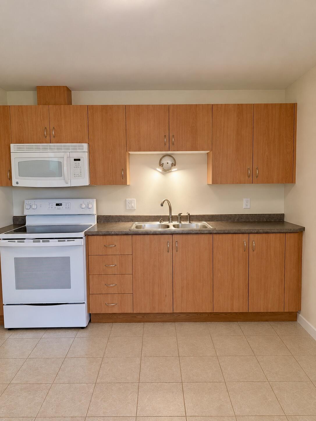 504 Albert Street Property Photo 48