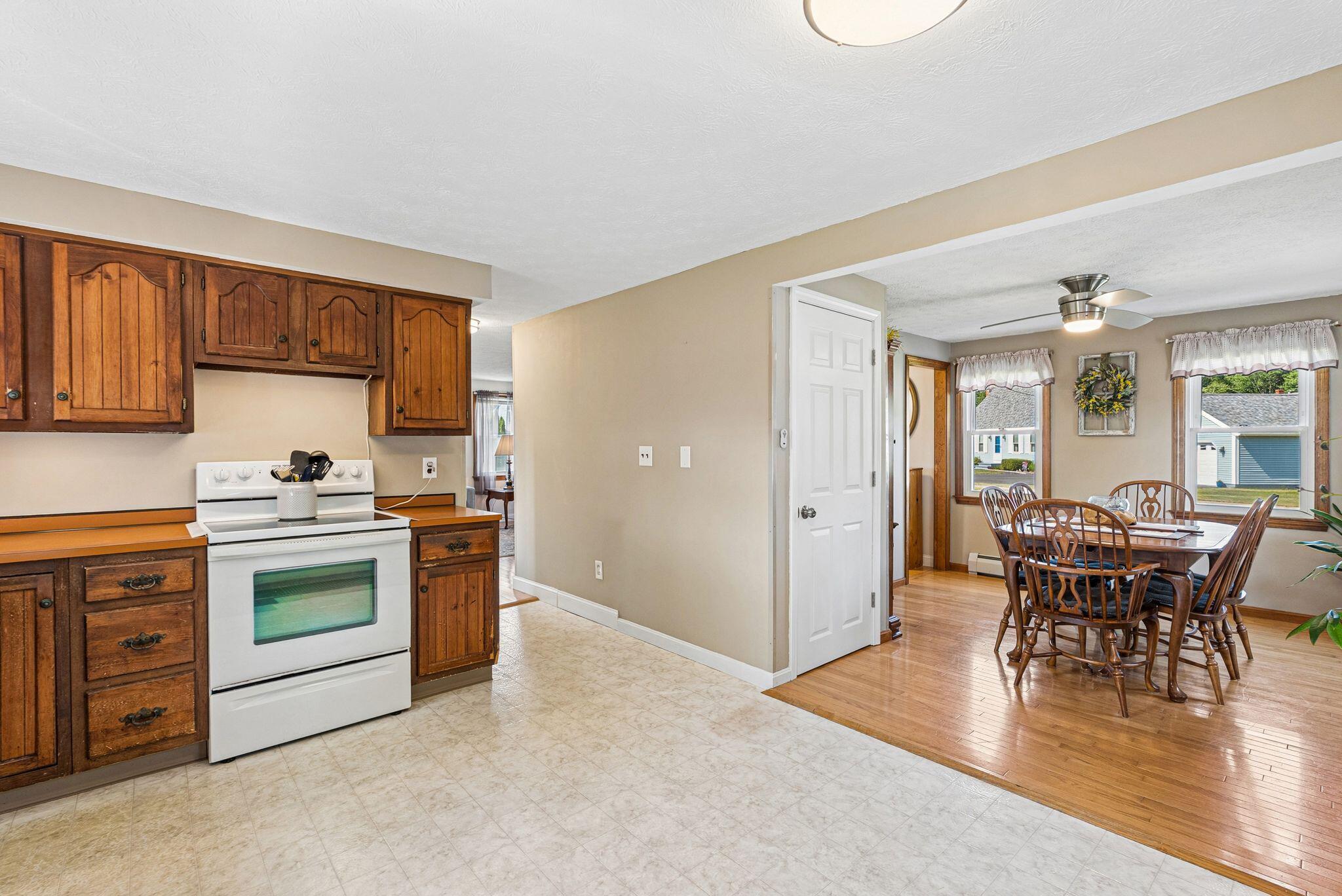 38 Greenfield Lane Property Photo 14