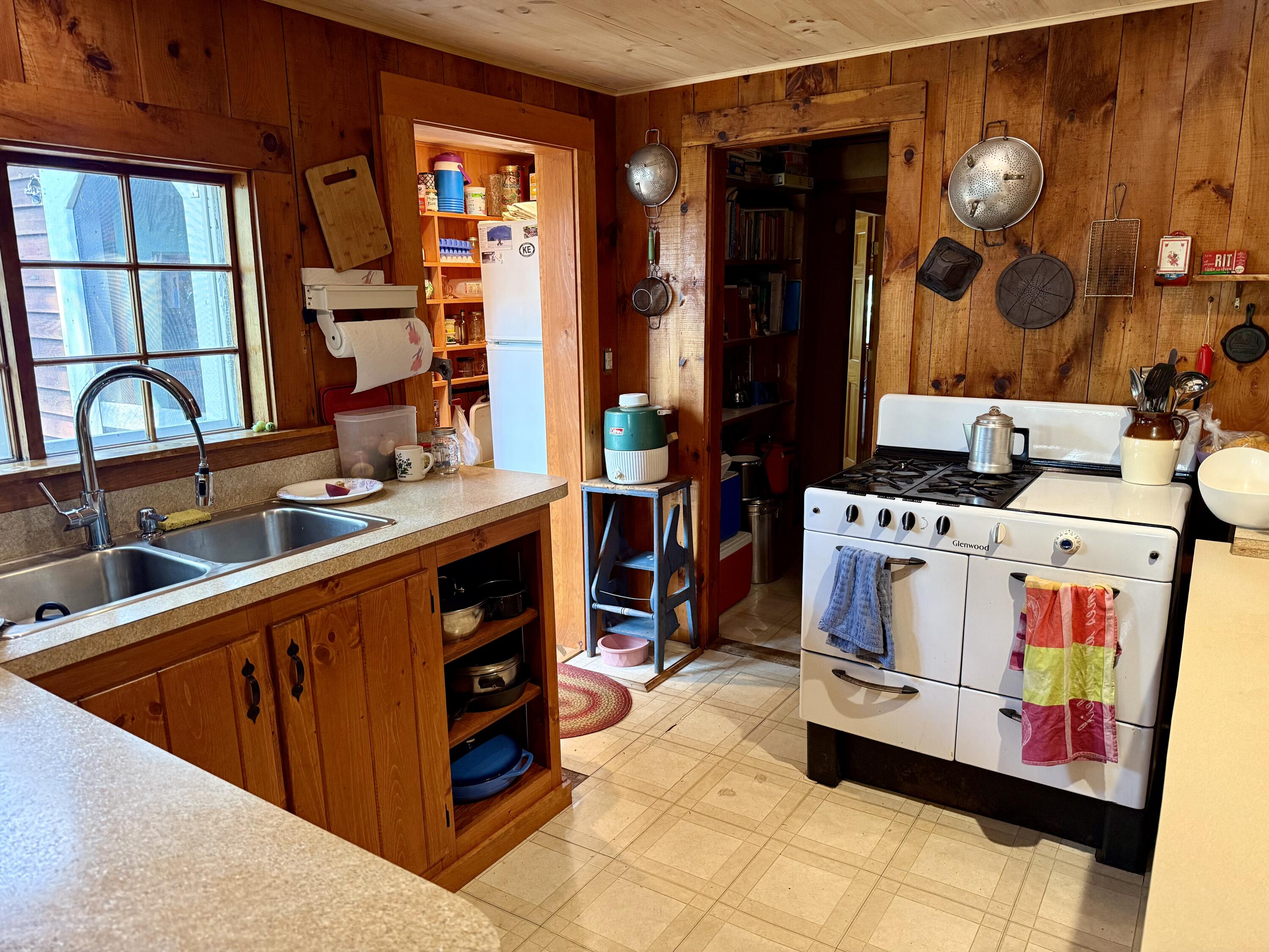 #36 Snake Island Property Photo 18