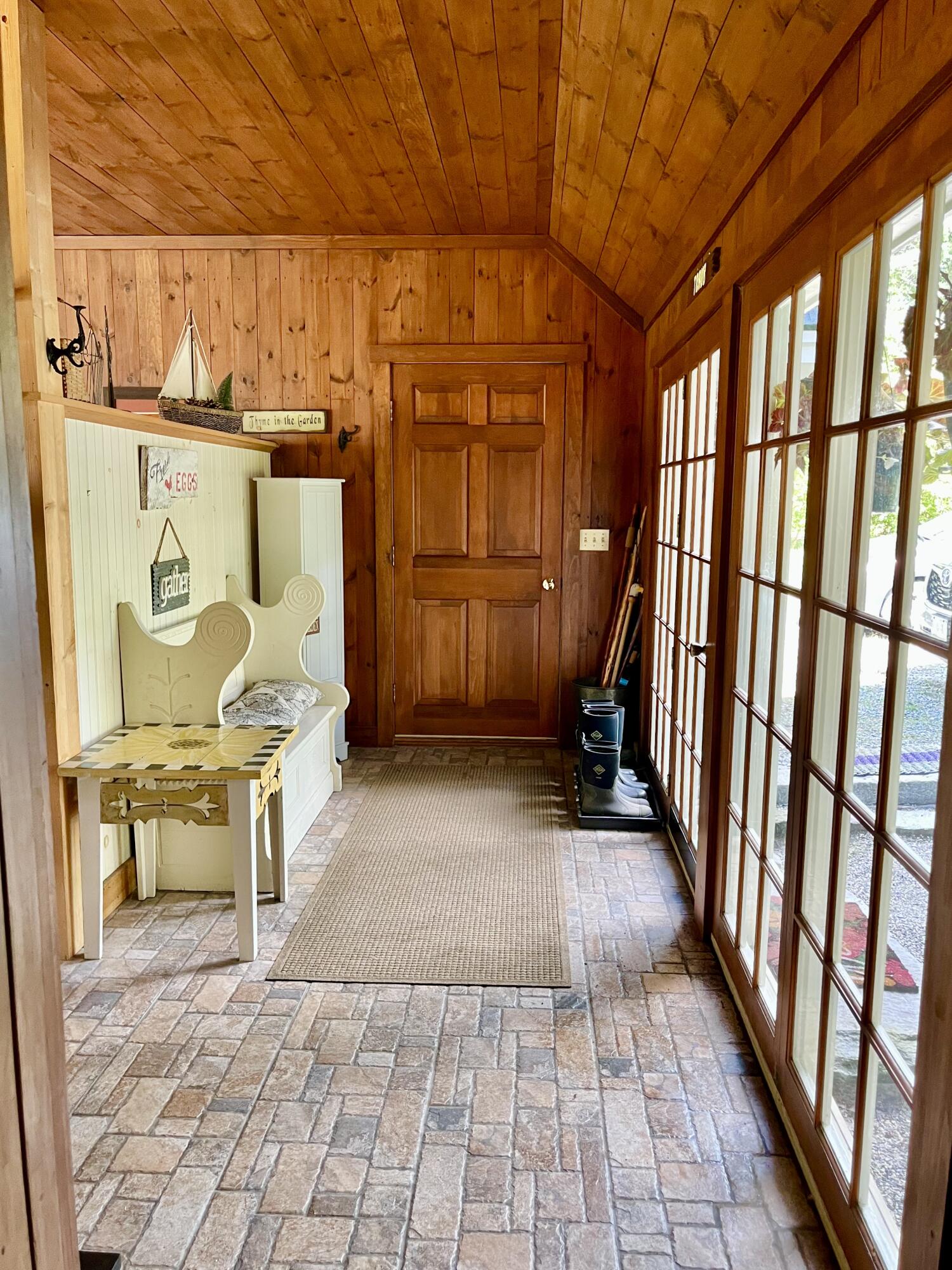 32 Old Fairgrounds Road Property Photo 19