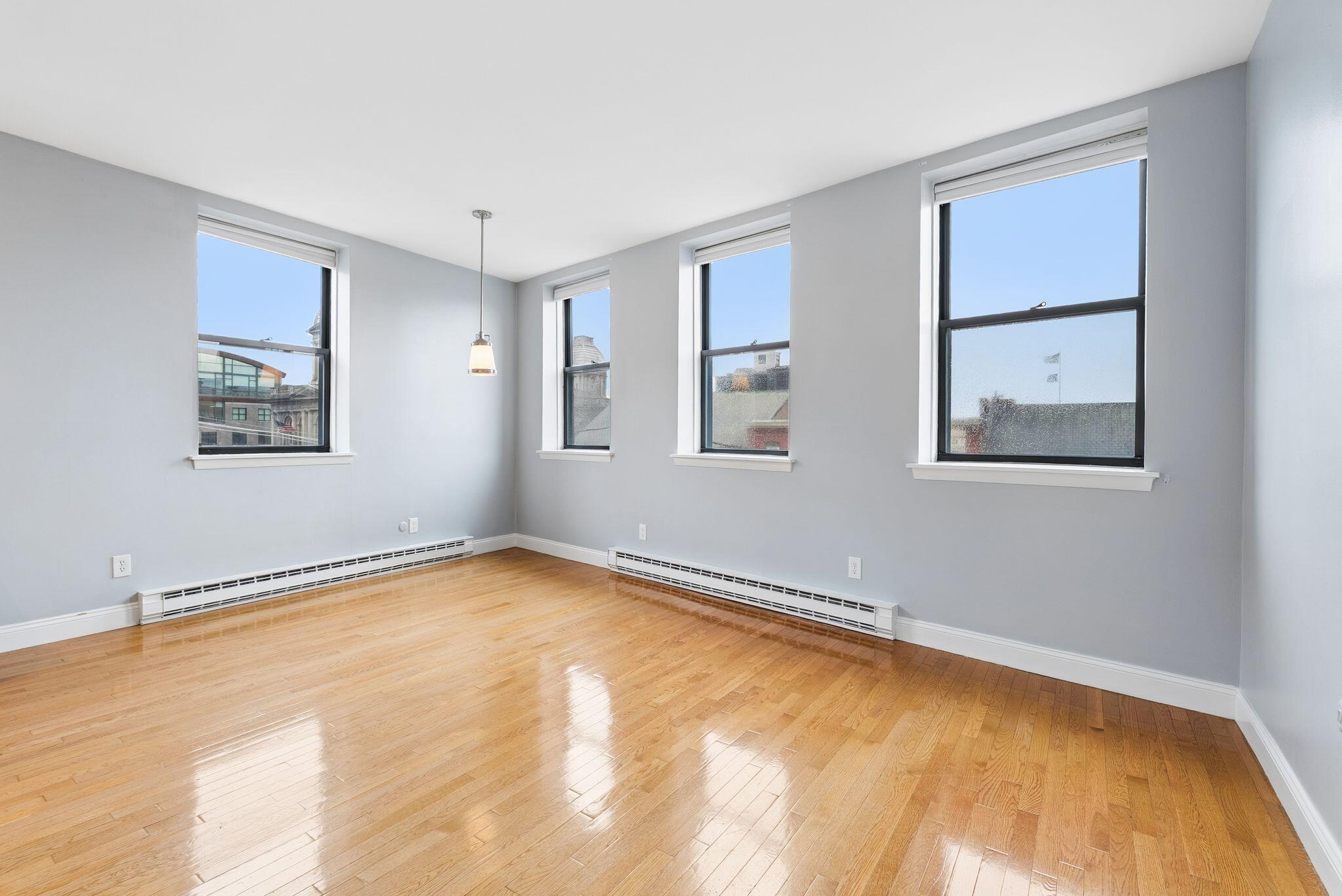 341 Fore Street 6 Property Photo 3