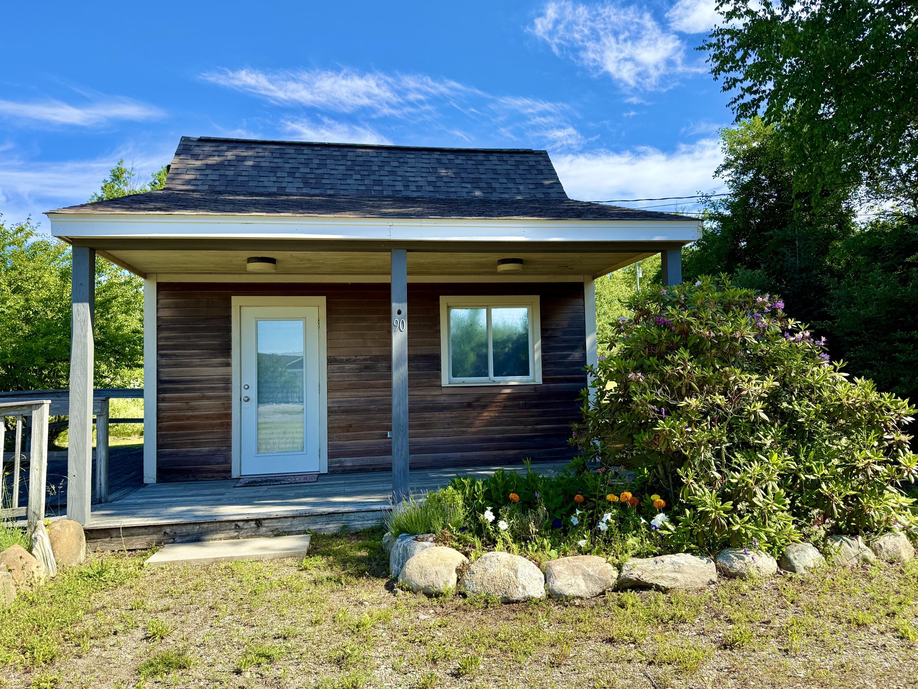 90 Searsport Avenue Property Photo 1
