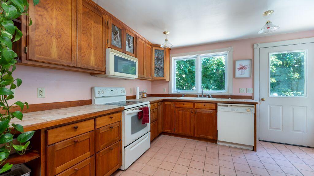 4 Back Hill Street Property Photo 13