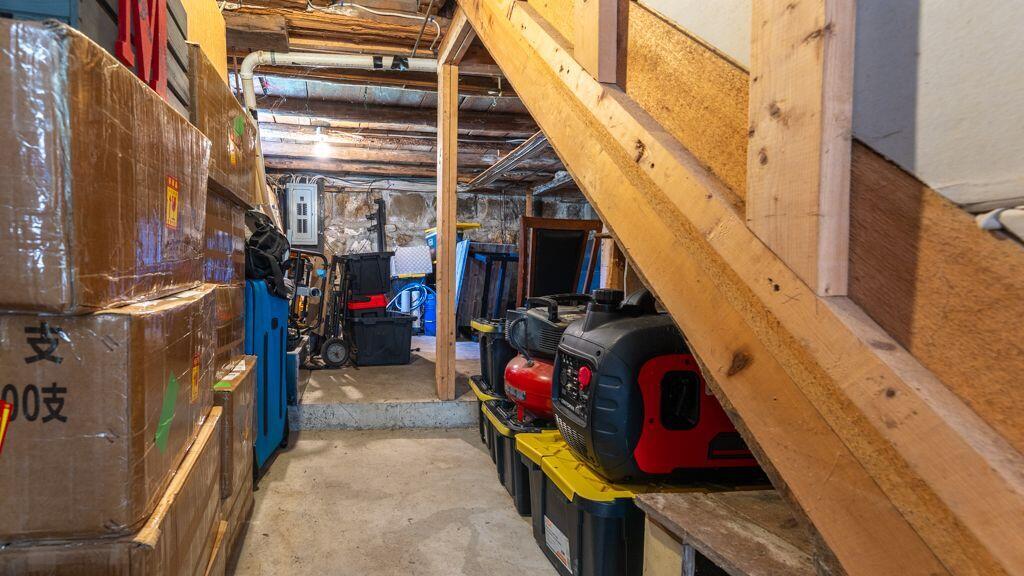 4 Back Hill Street Property Photo 27