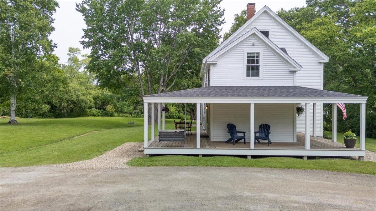 43 Old County Road Property Photo 9