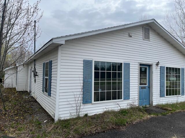 443 Caribou Road Property Photo 3