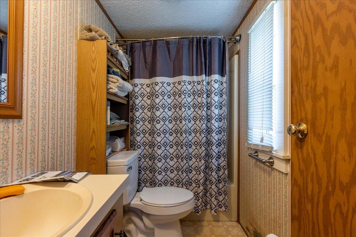 8 Headacre Farm Road Property Photo 25