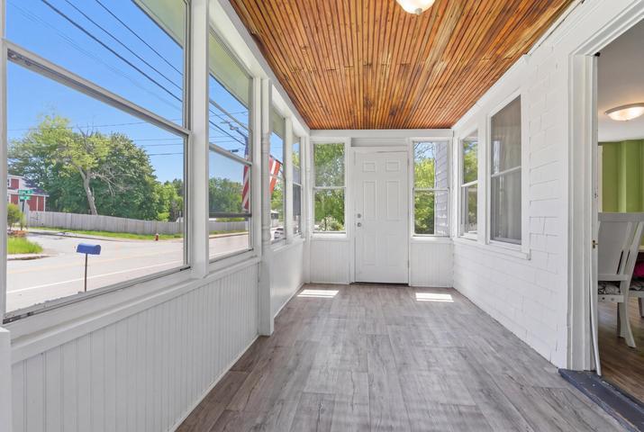 354 East Avenue Property Photo 17