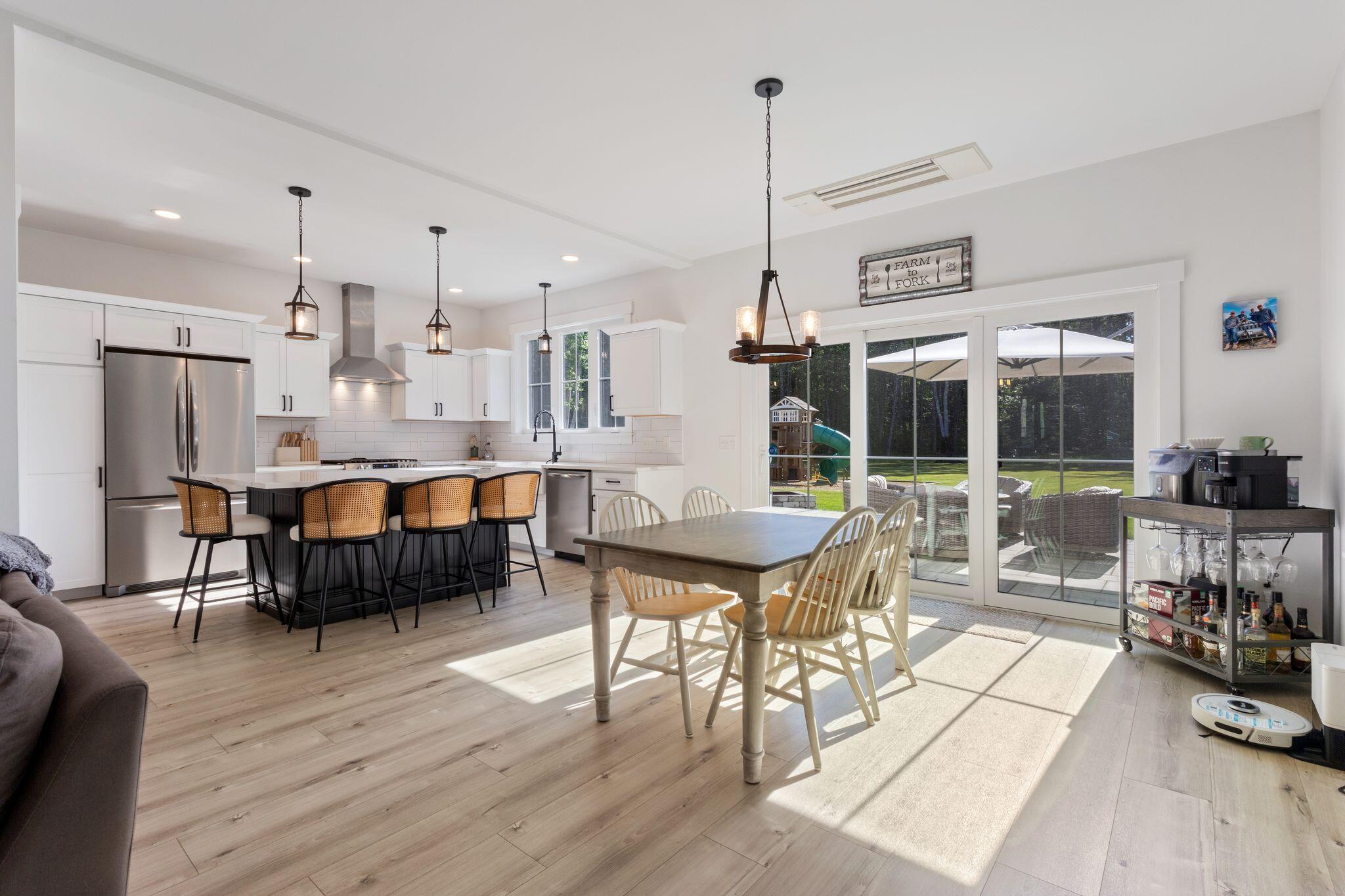 161 Two Rod Road Property Photo 4