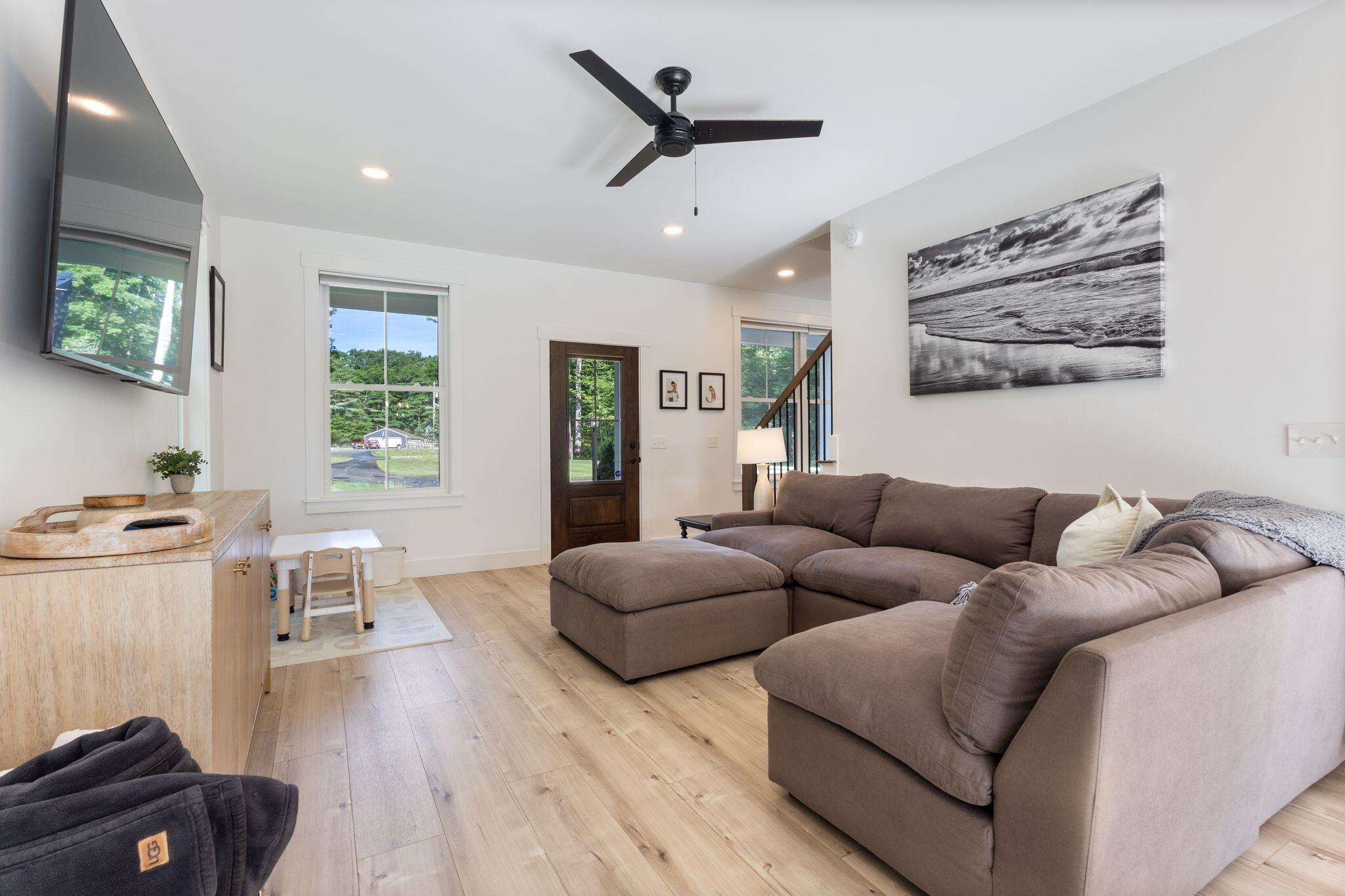 161 Two Rod Road Property Photo 8
