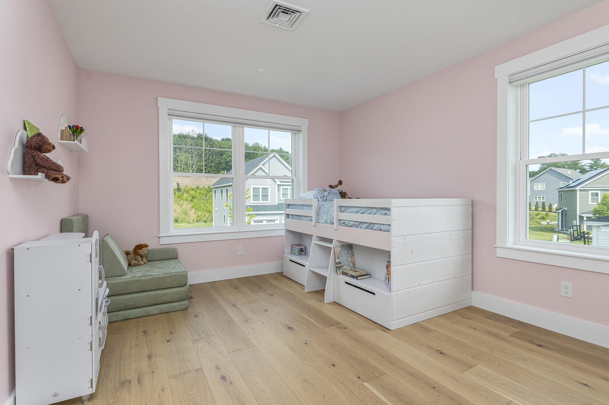 8 Waxwing Lane Property Photo 24