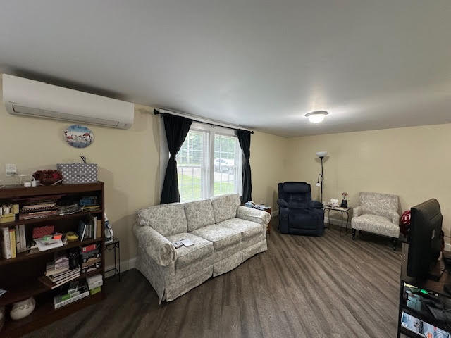 313 Waldo Station Road Property Photo 9