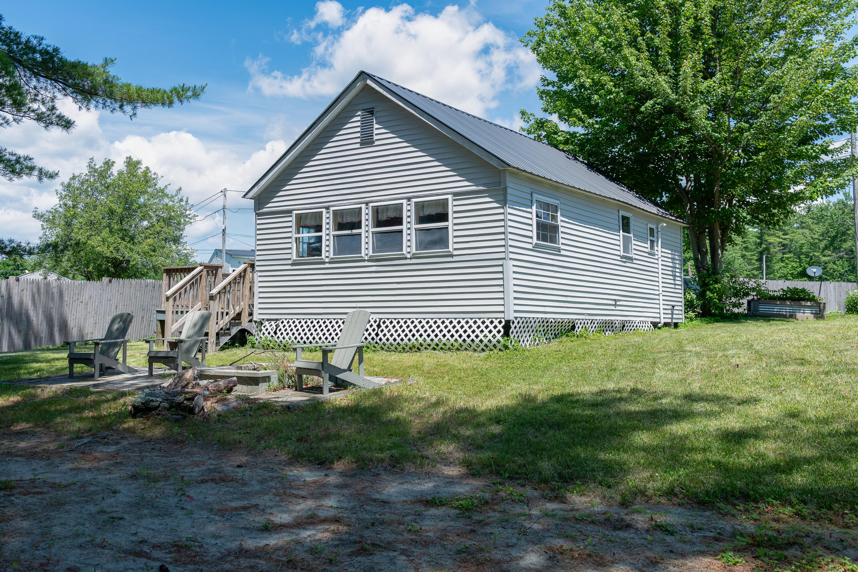 333 Smithfield Road 4 Property Photo 3
