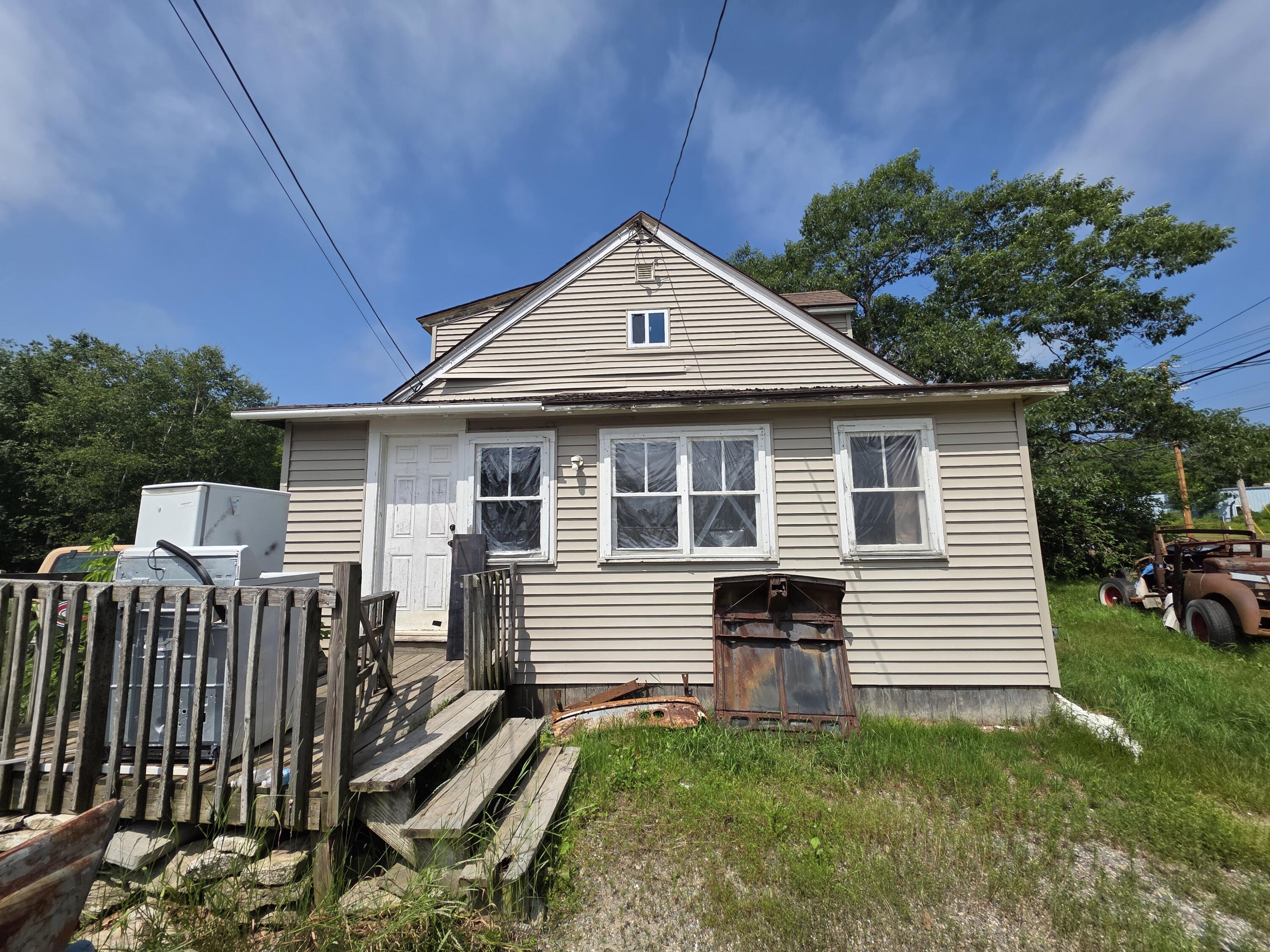 340-344 Thorsen Road Property Photo 4