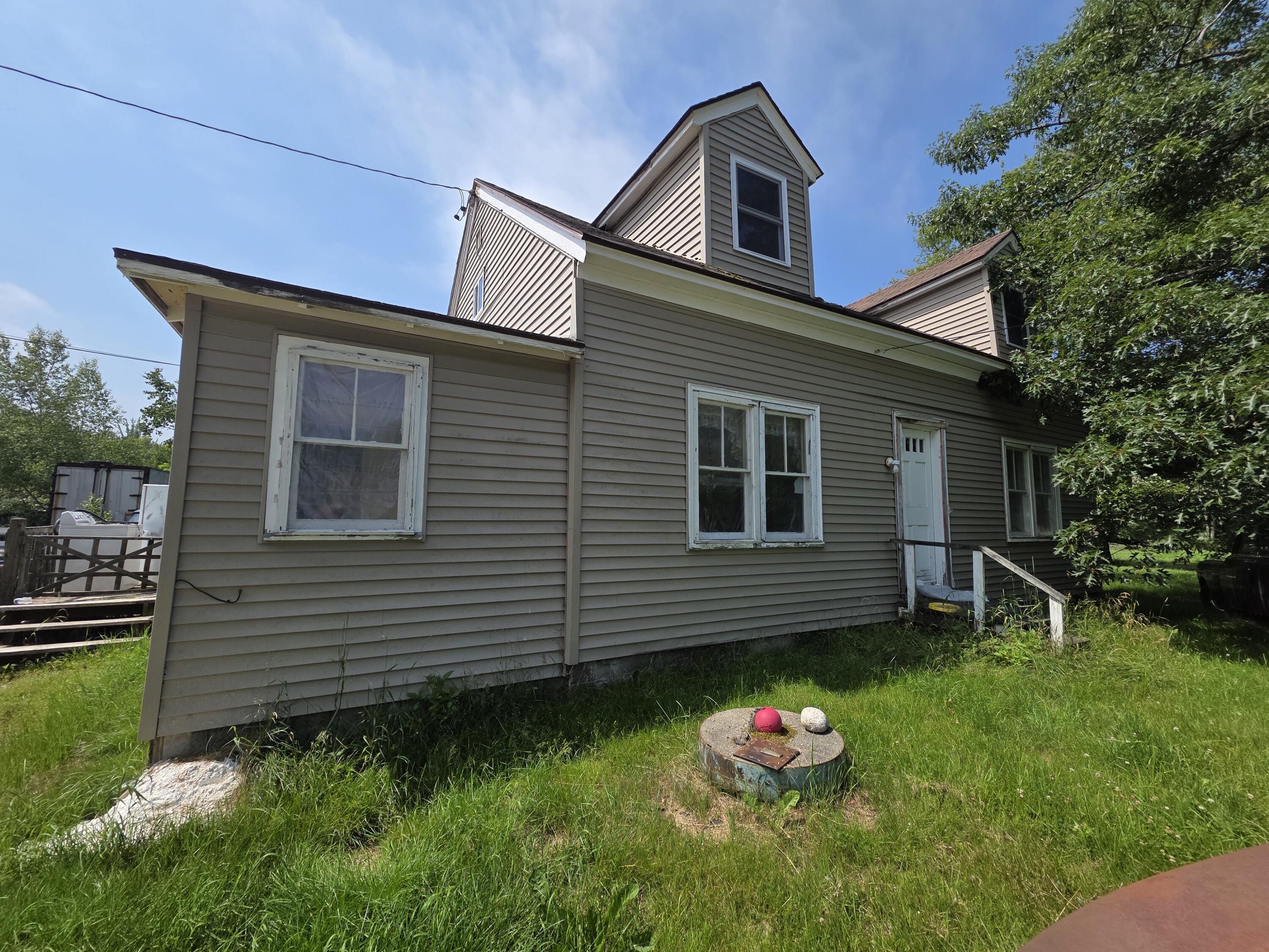 340-344 Thorsen Road Property Photo 5