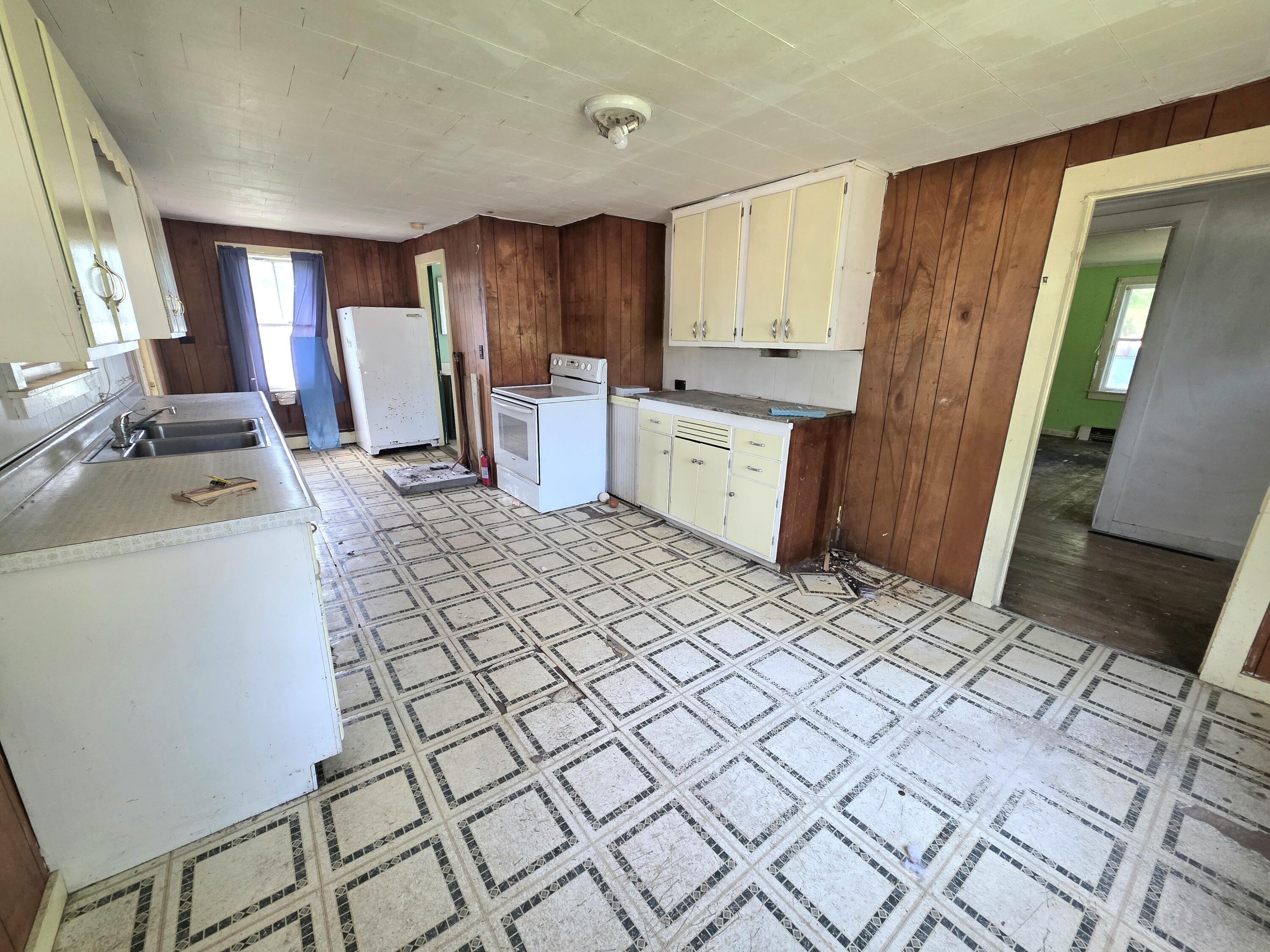 340-344 Thorsen Road Property Photo 13