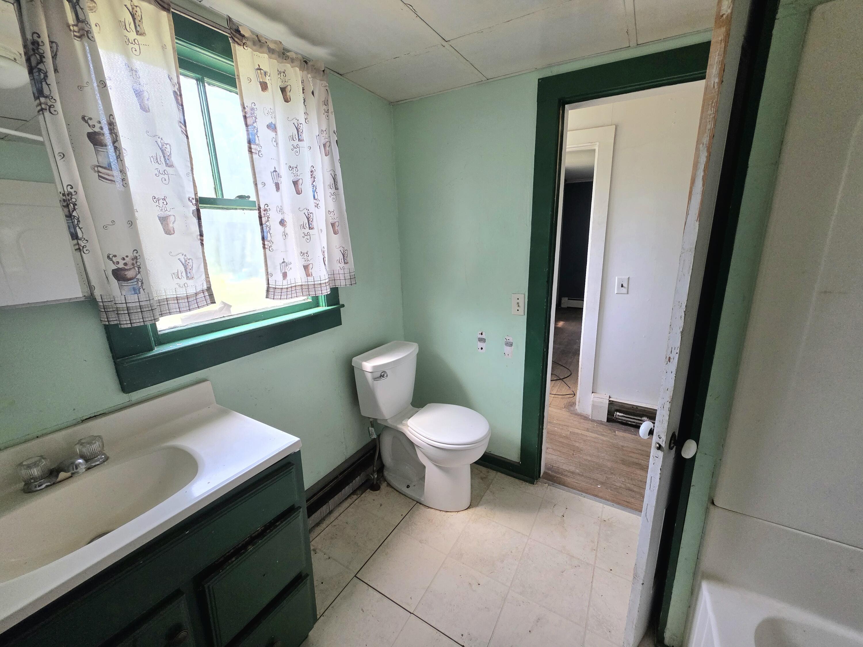 340-344 Thorsen Road Property Photo 17
