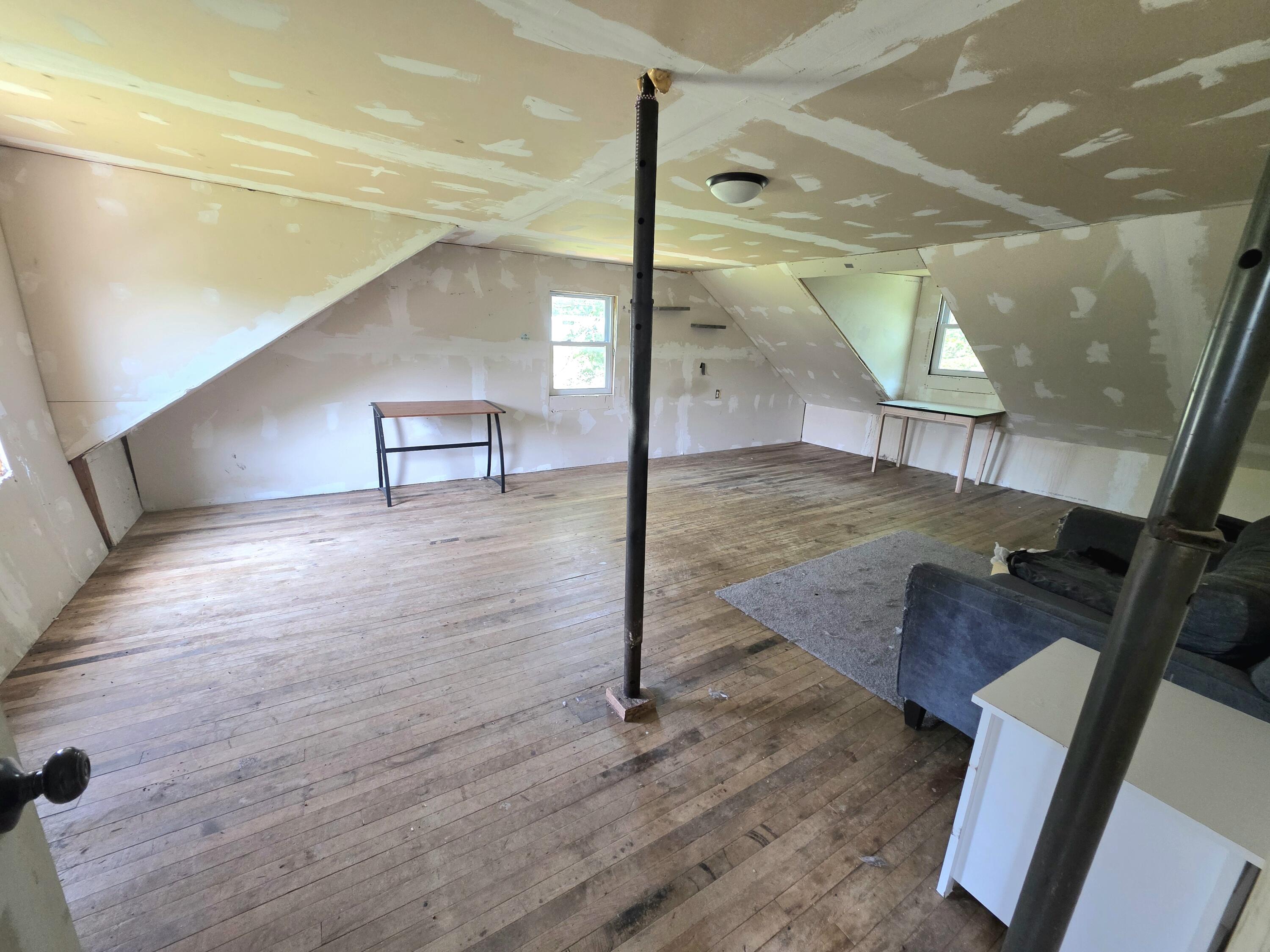 340-344 Thorsen Road Property Photo 26