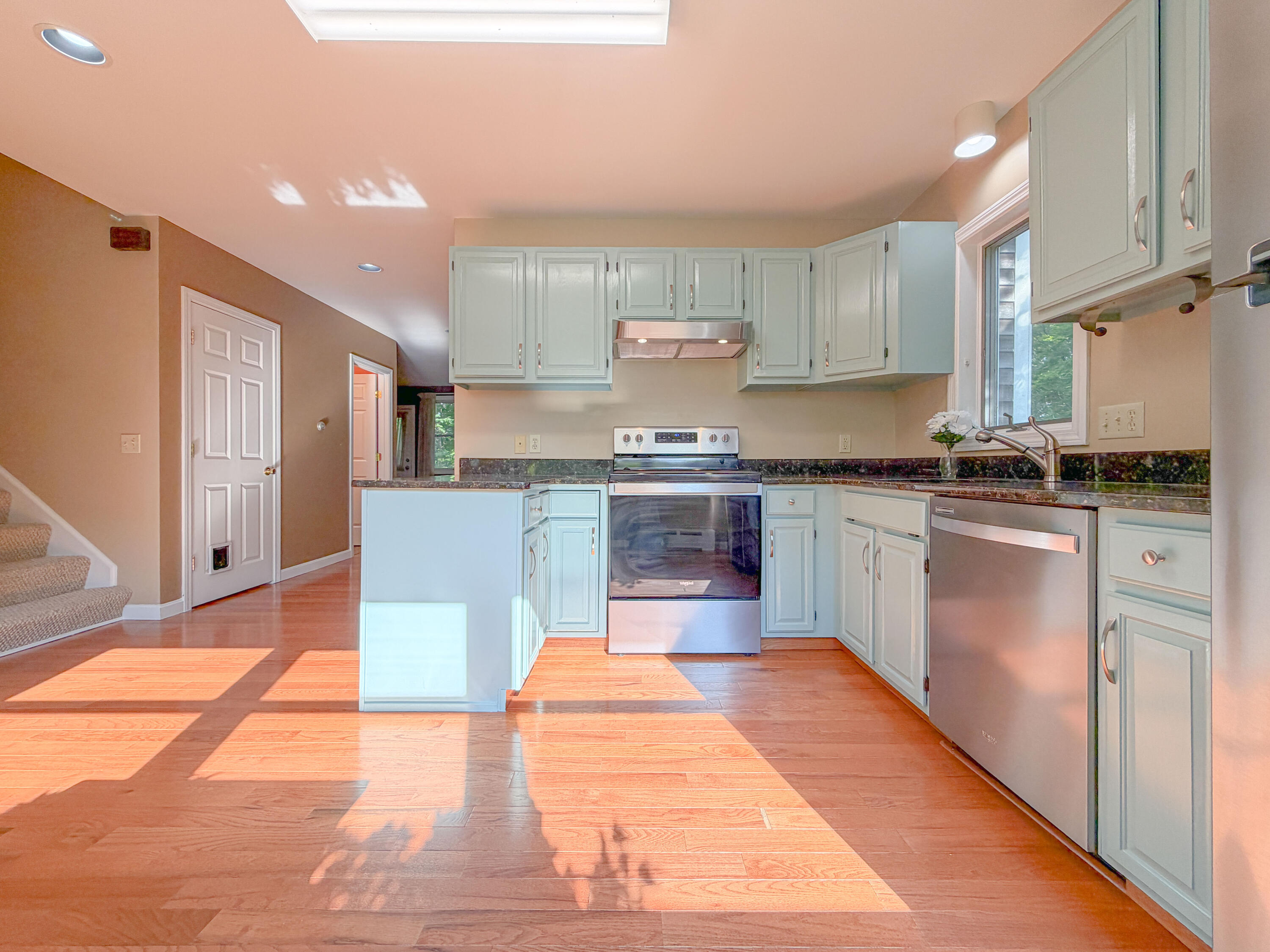 401 Brighton Avenue 7 Property Photo 11