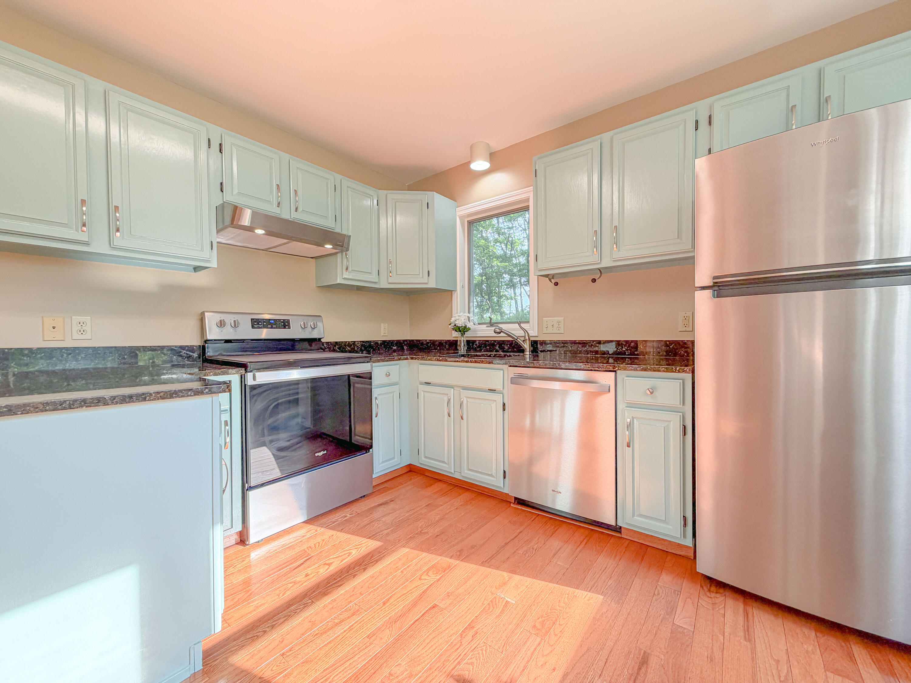 401 Brighton Avenue 7 Property Photo 12