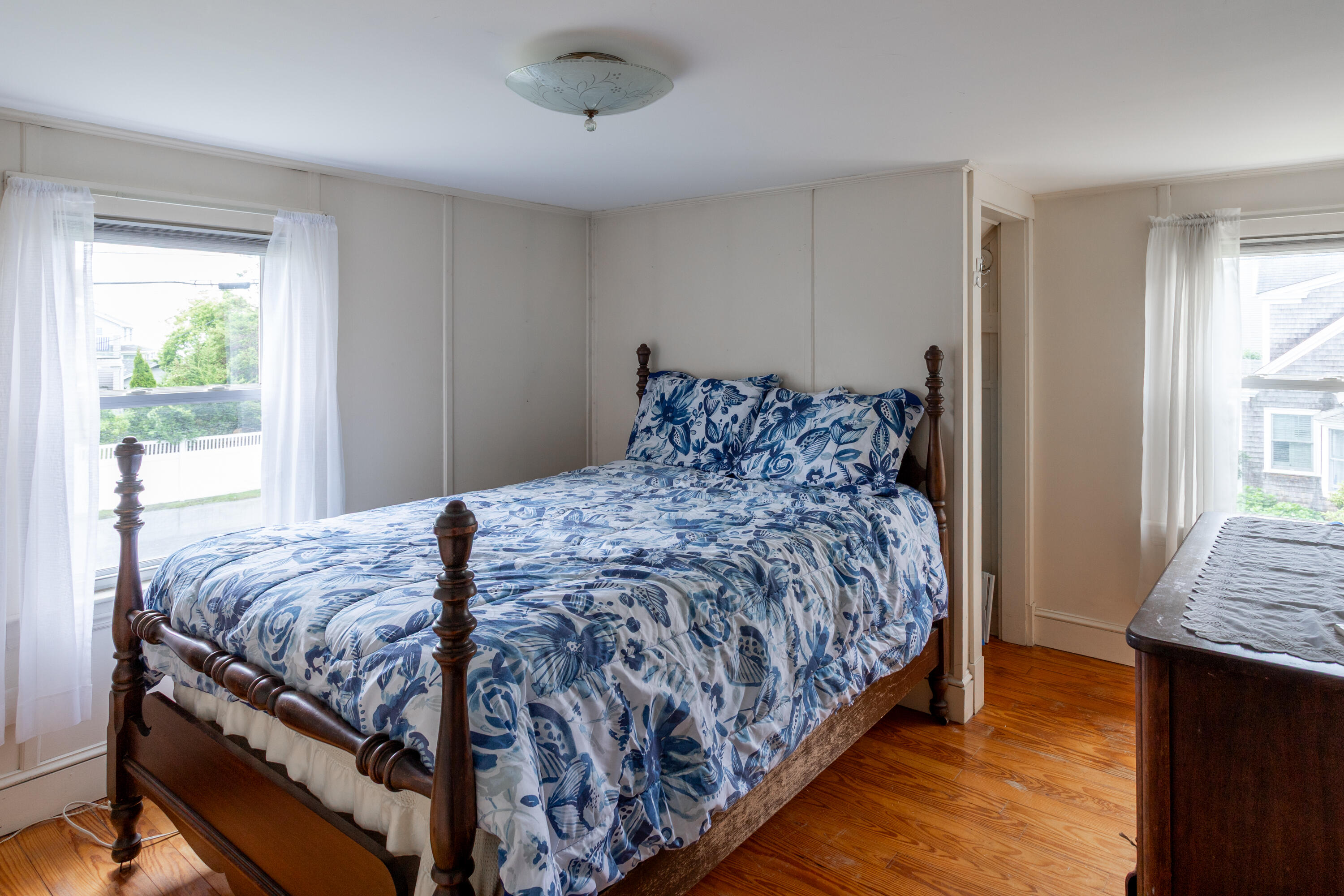 1052 Kings Highway Property Photo 24