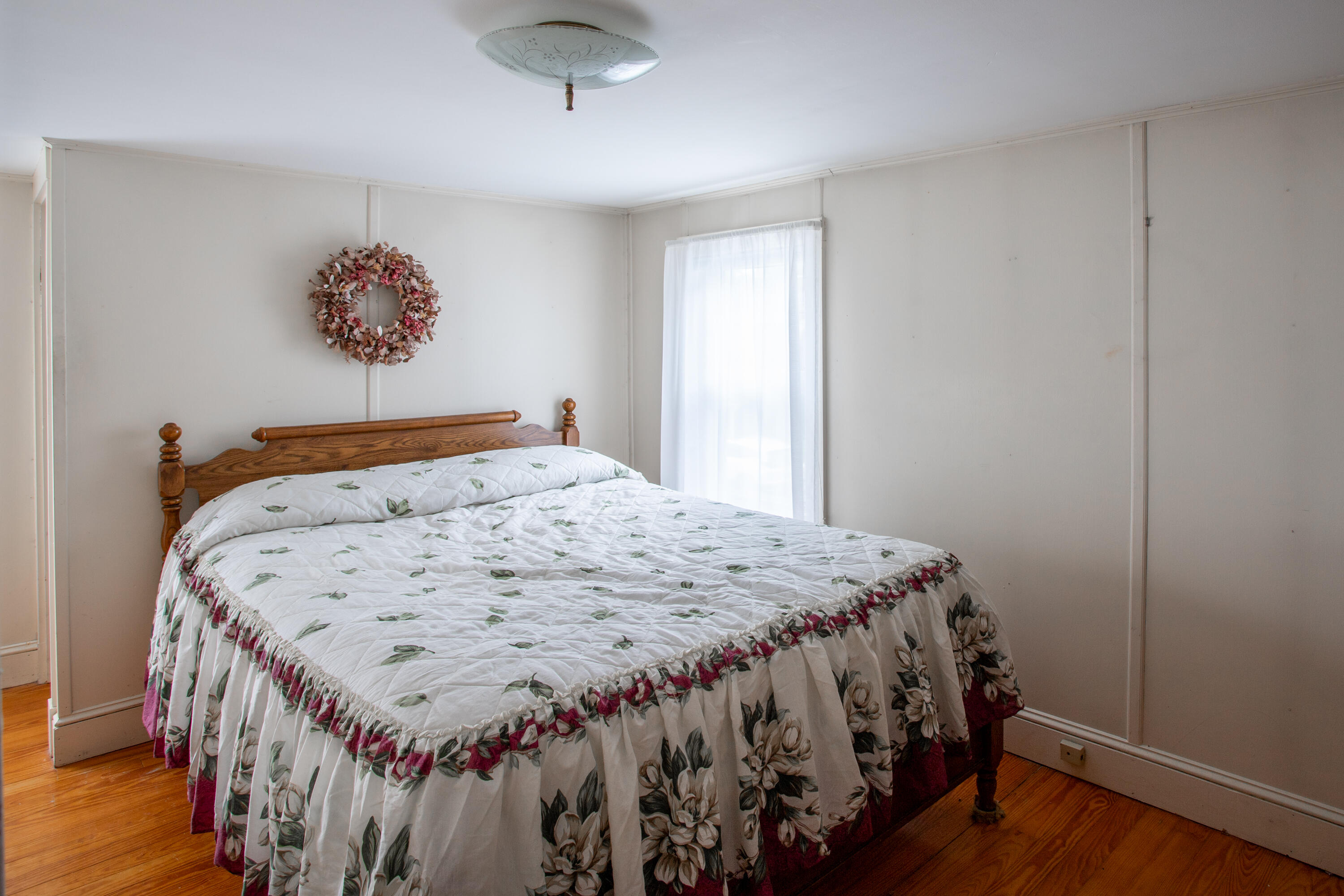 1052 Kings Highway Property Photo 25