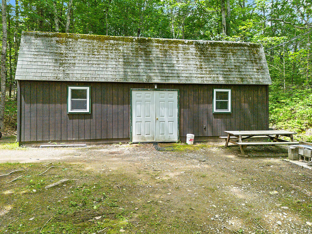 80 Park Lane Property Photo 34