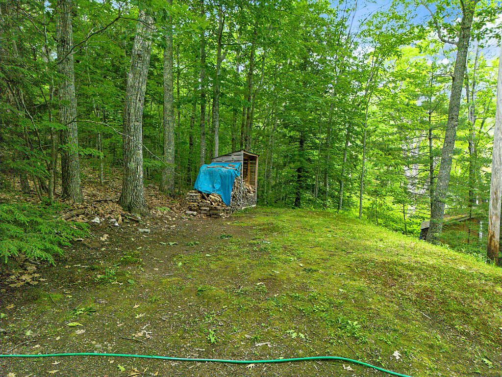 80 Park Lane Property Photo 35