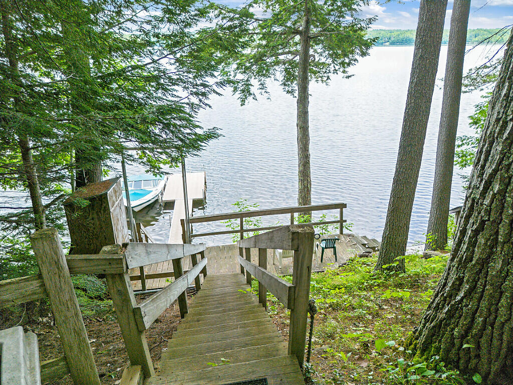 80 Park Lane Property Photo 41