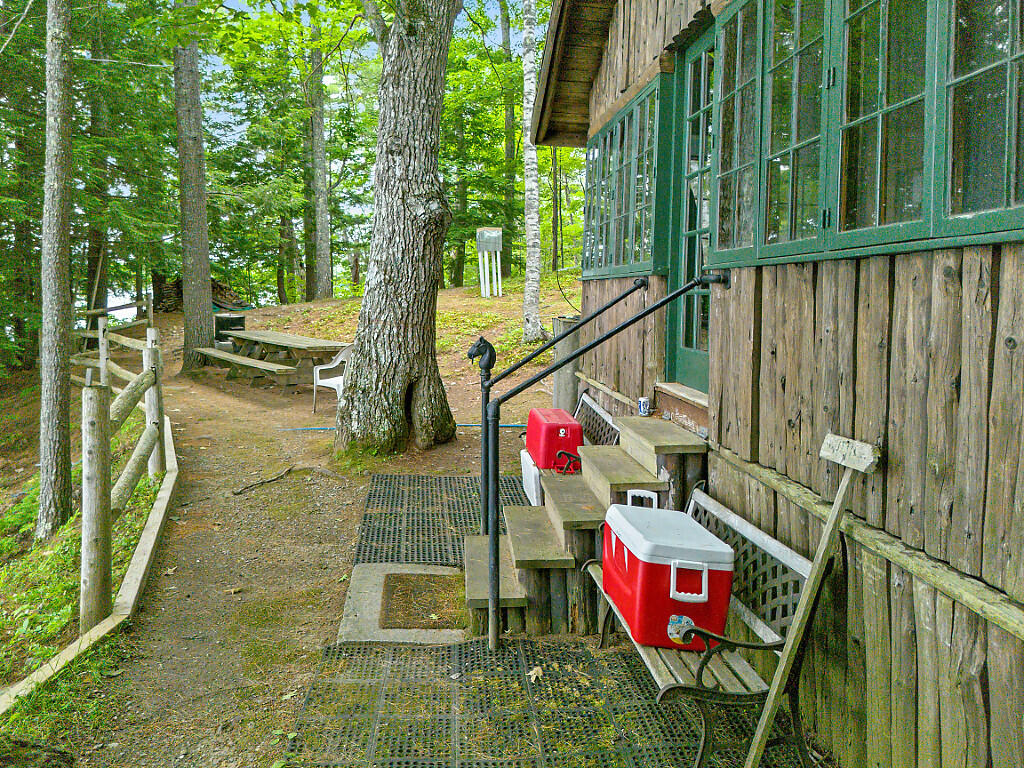 80 Park Lane Property Photo 42