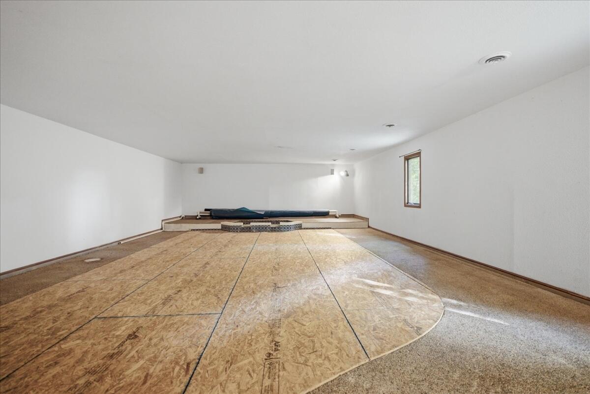 66 Dawes Avenue Property Photo 24