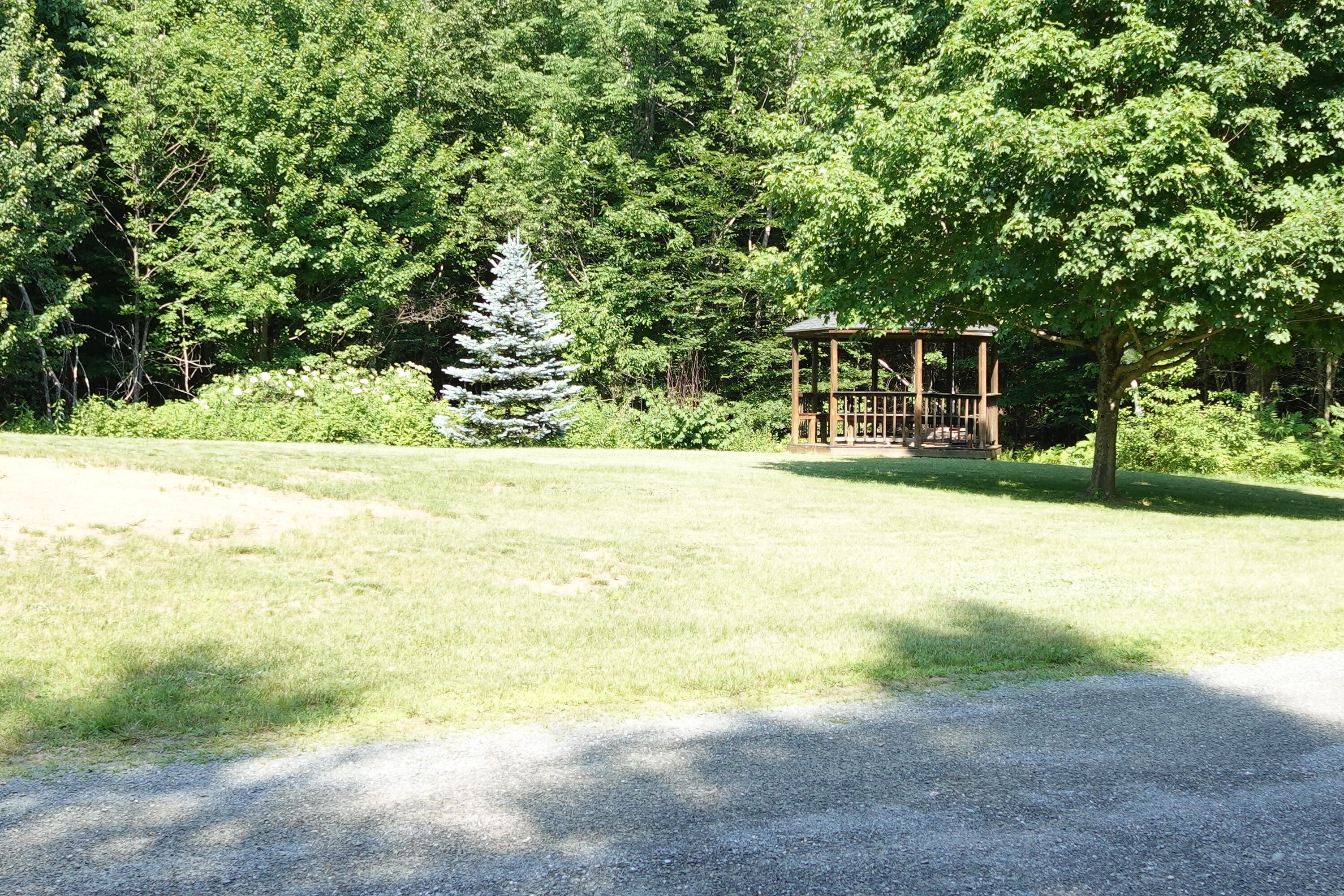 106 Harris Lane Property Photo 2