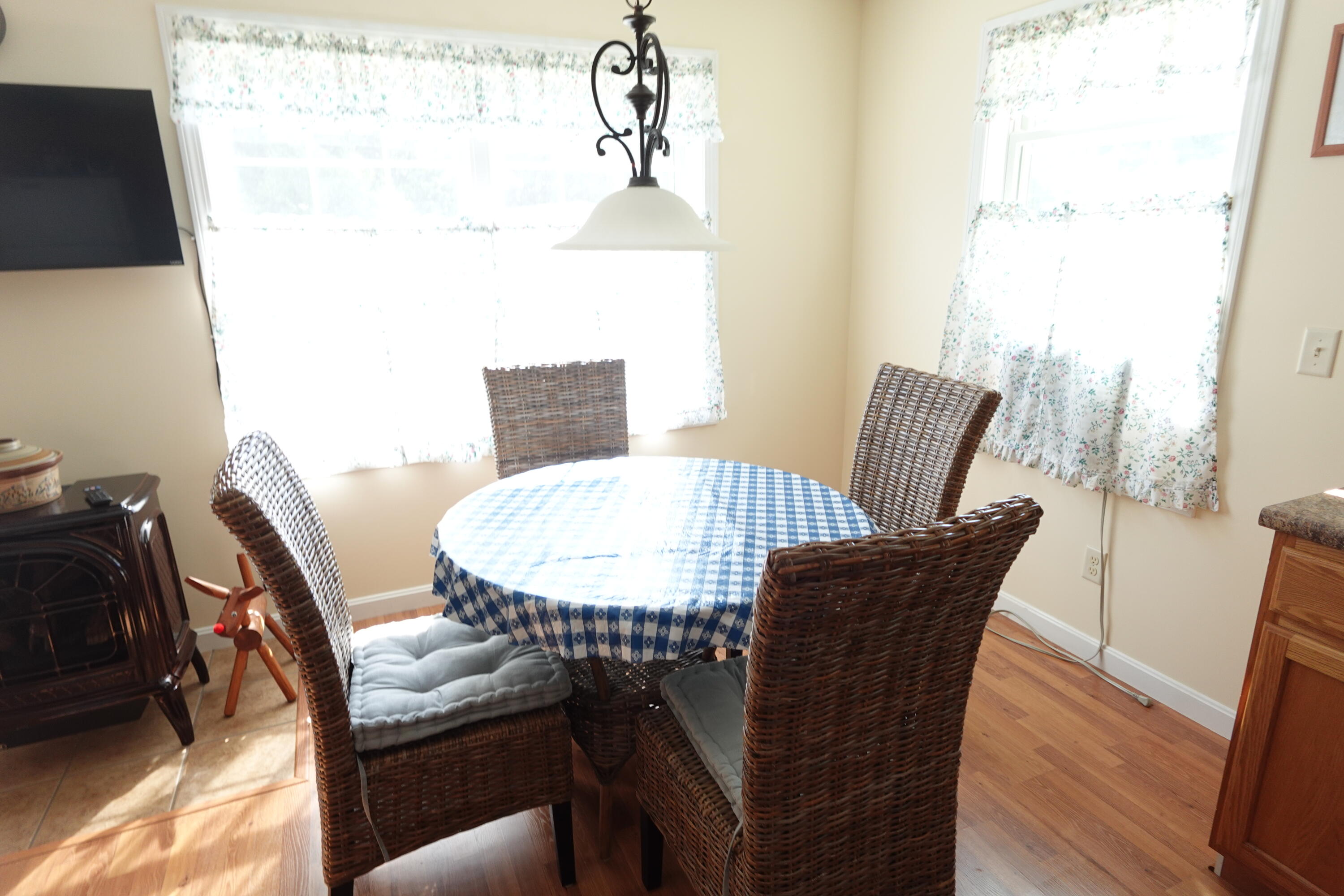 106 Harris Lane Property Photo 9