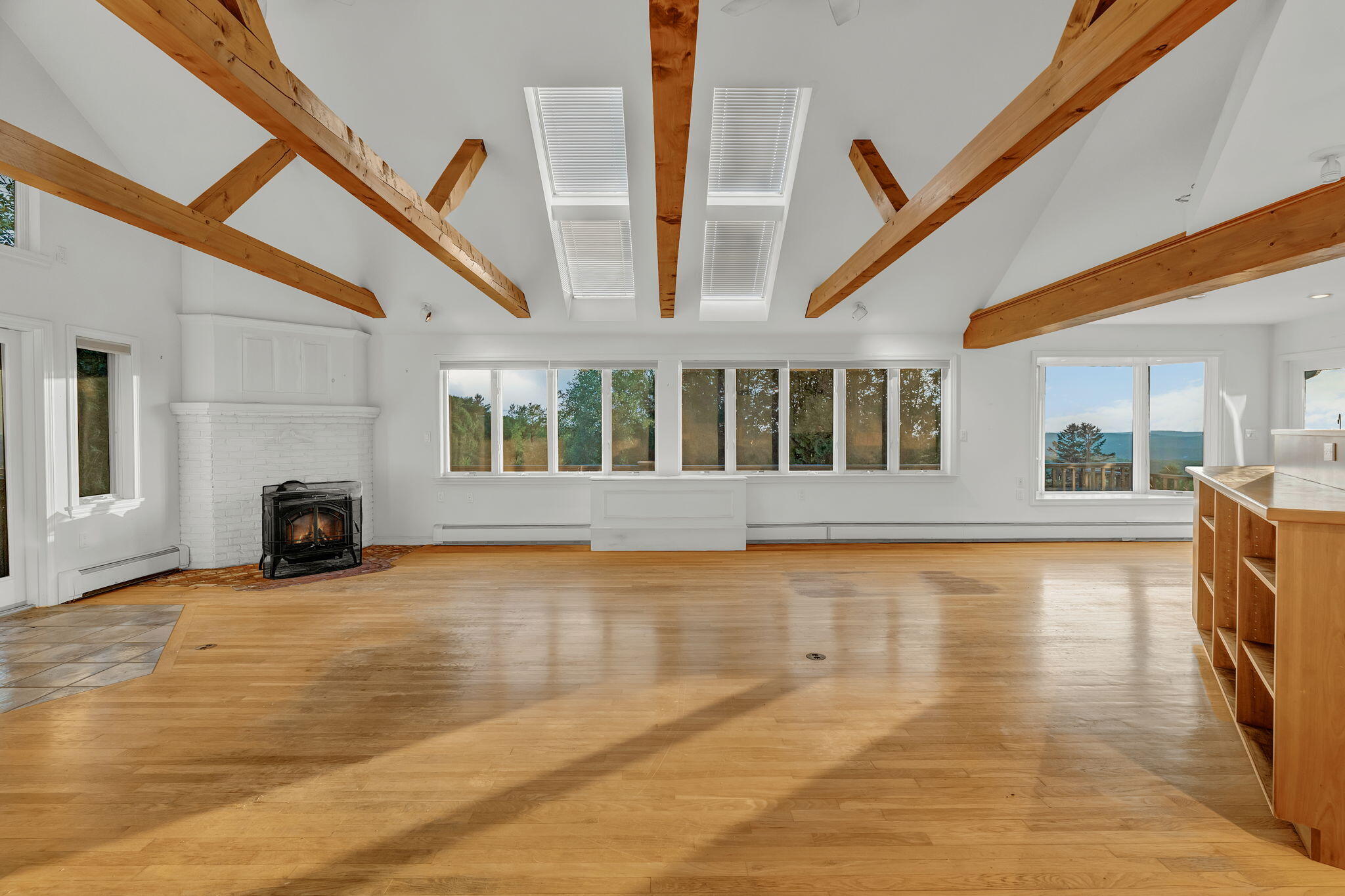 998 Overlock Hill Road Property Photo 11