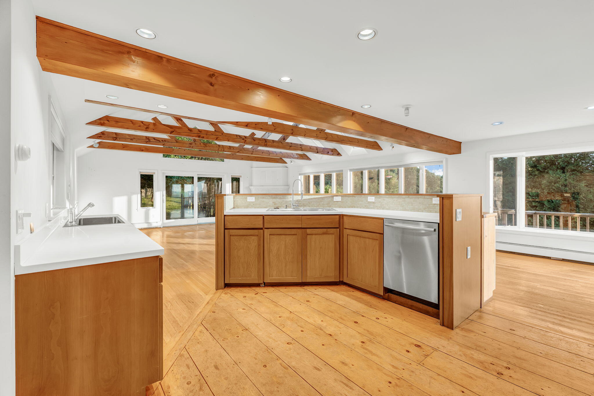 998 Overlock Hill Road Property Photo 17