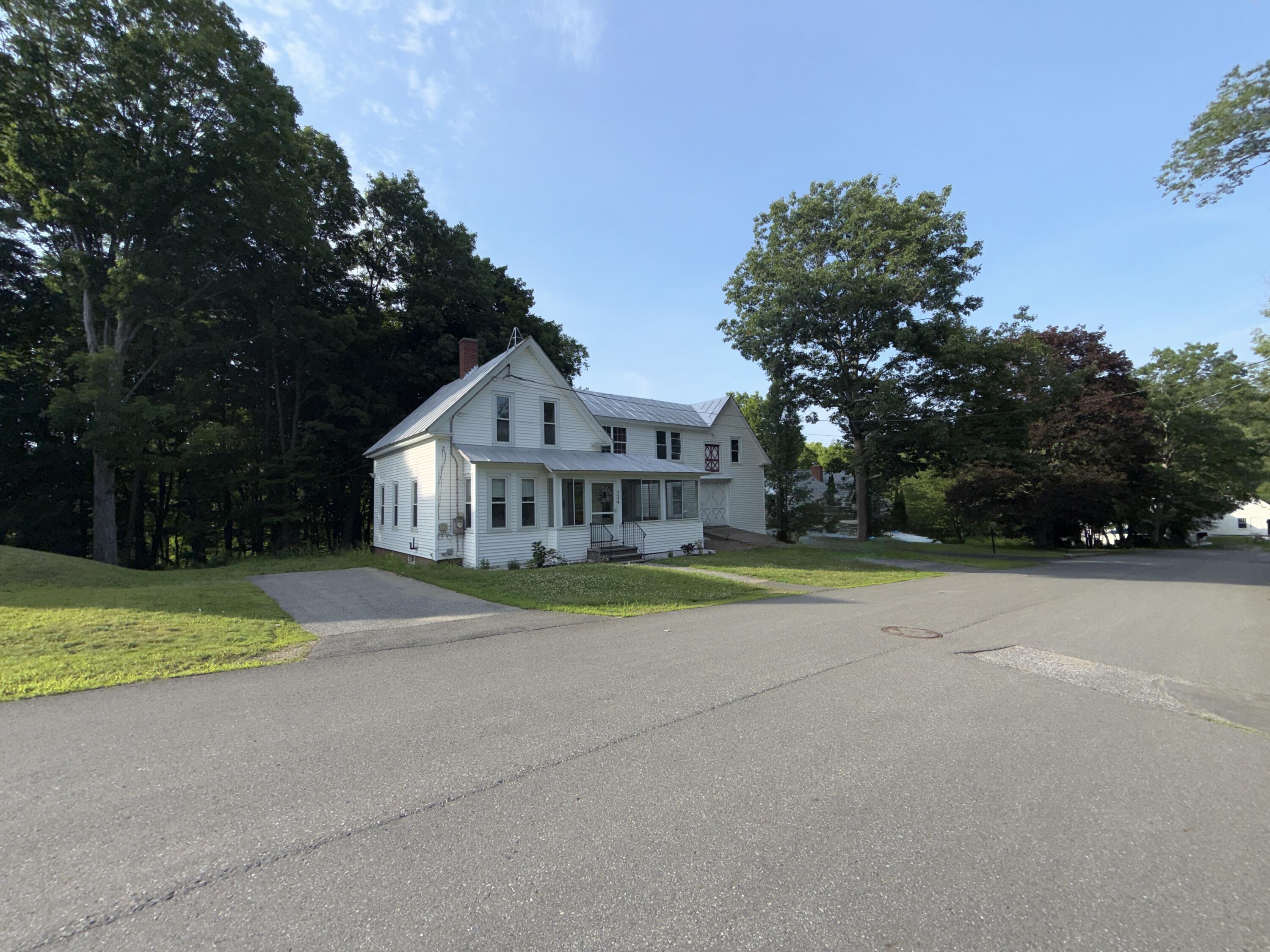 124 Lake Avenue Property Photo 1