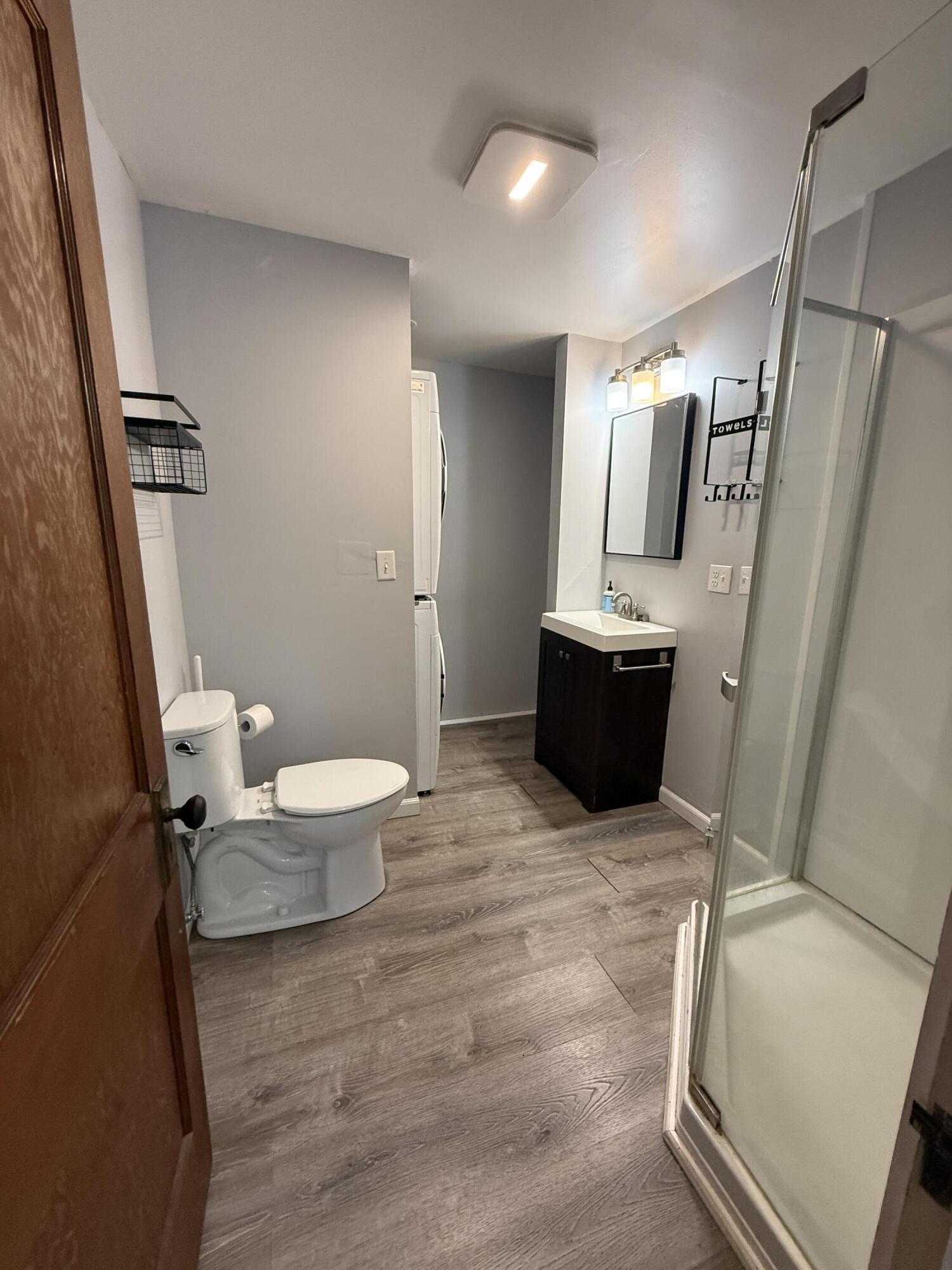 124 Lake Avenue Property Photo 10