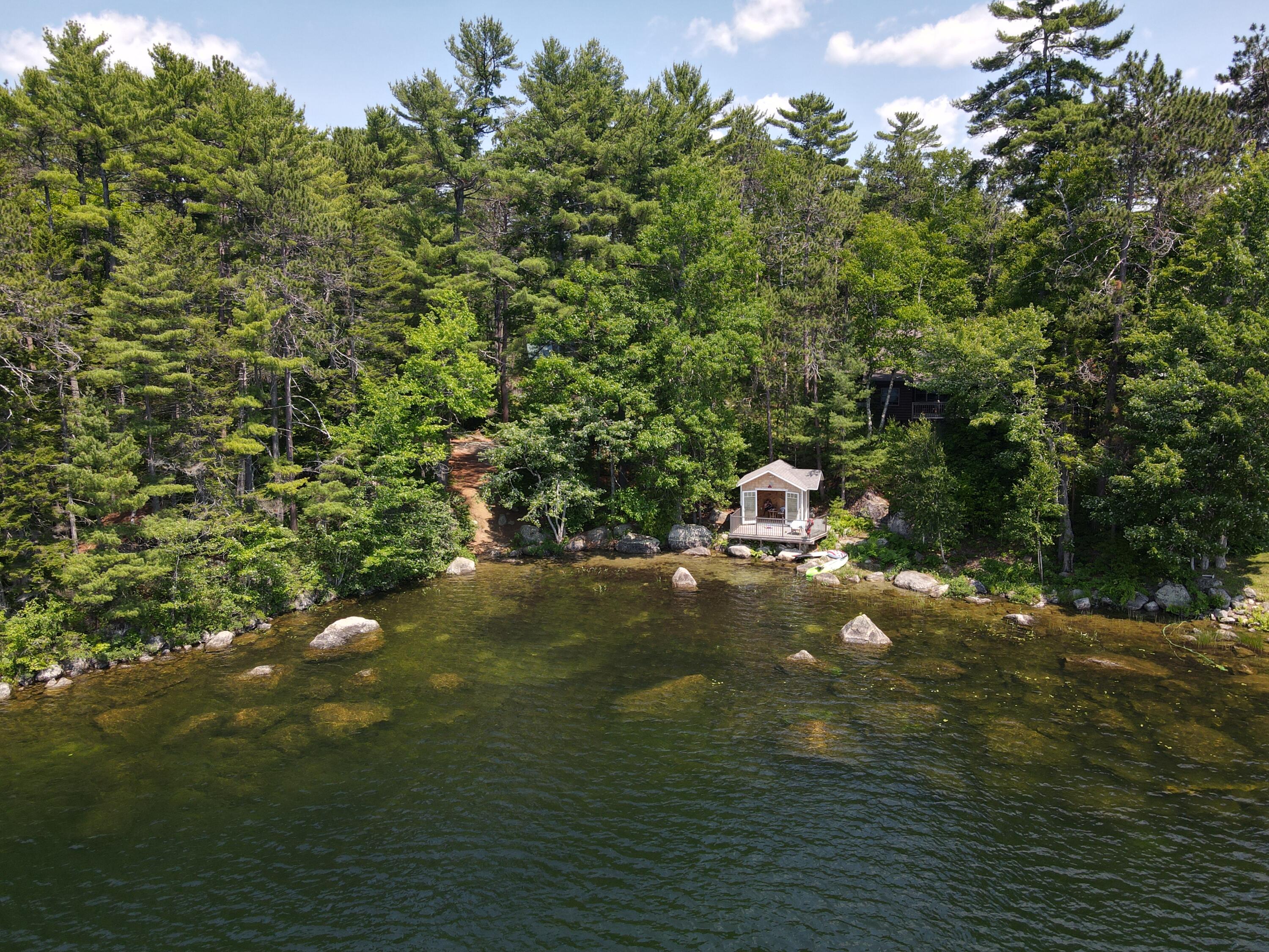 39 Lakeview Avenue Property Photo 6