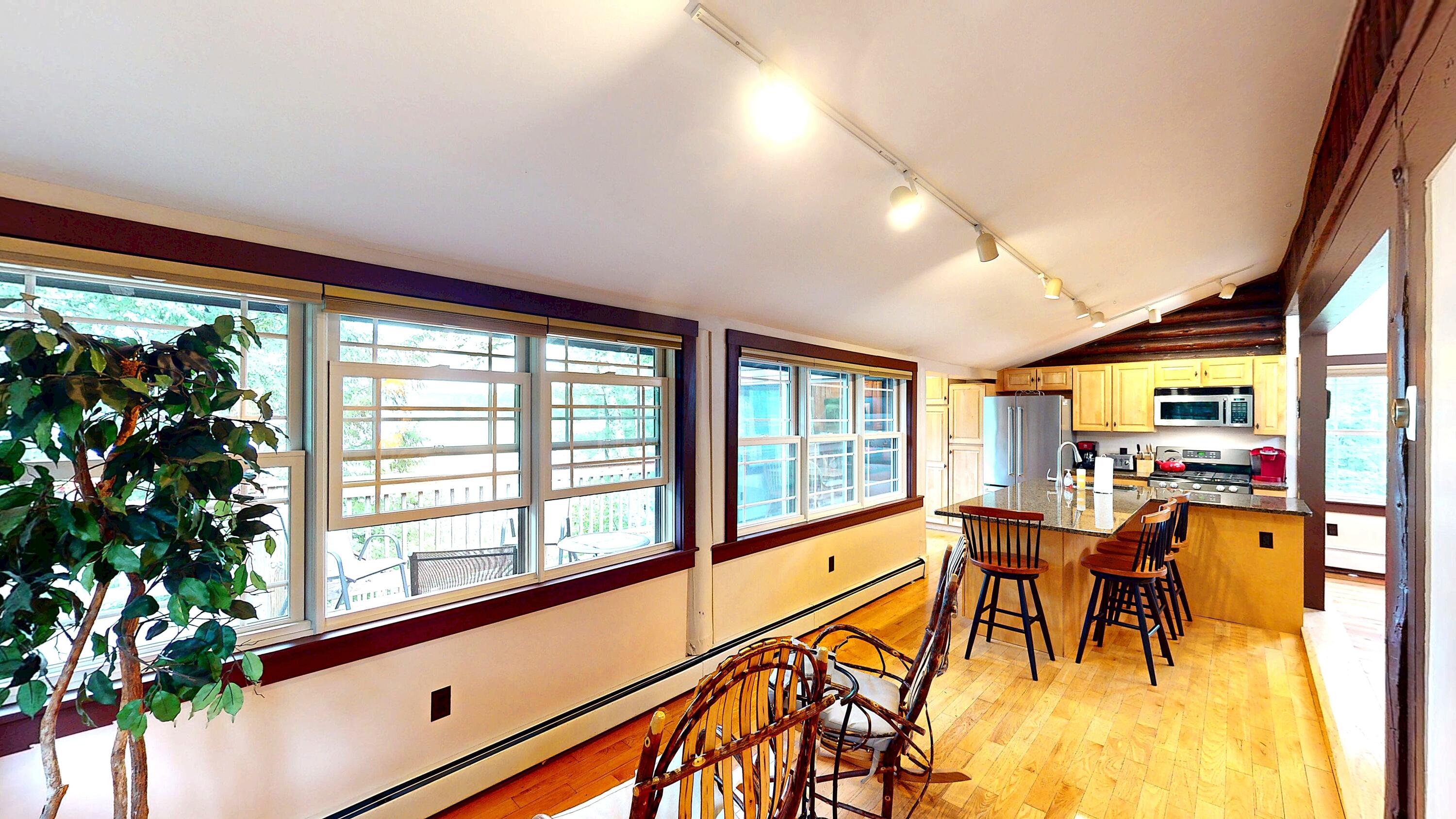 39 Lakeview Avenue Property Photo 22