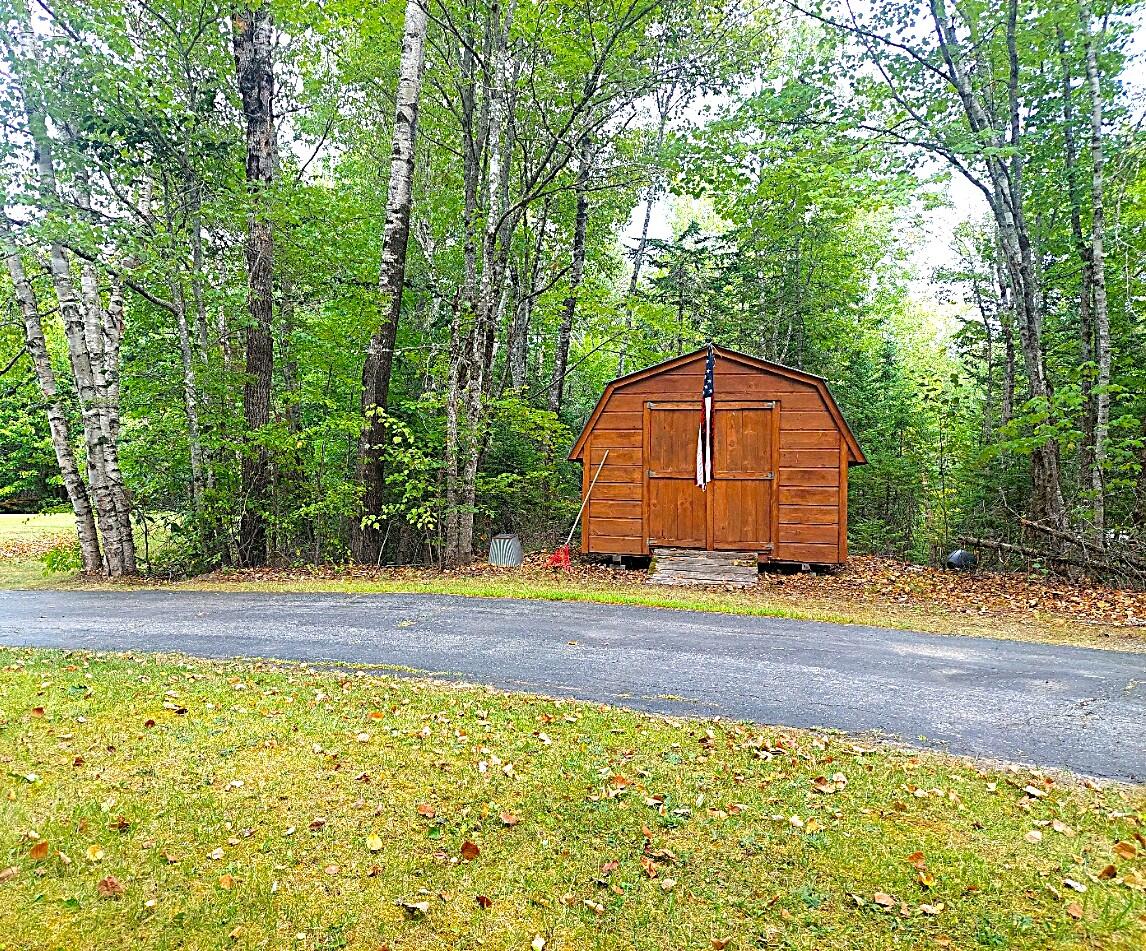 372 Forest Avenue Property Photo 4