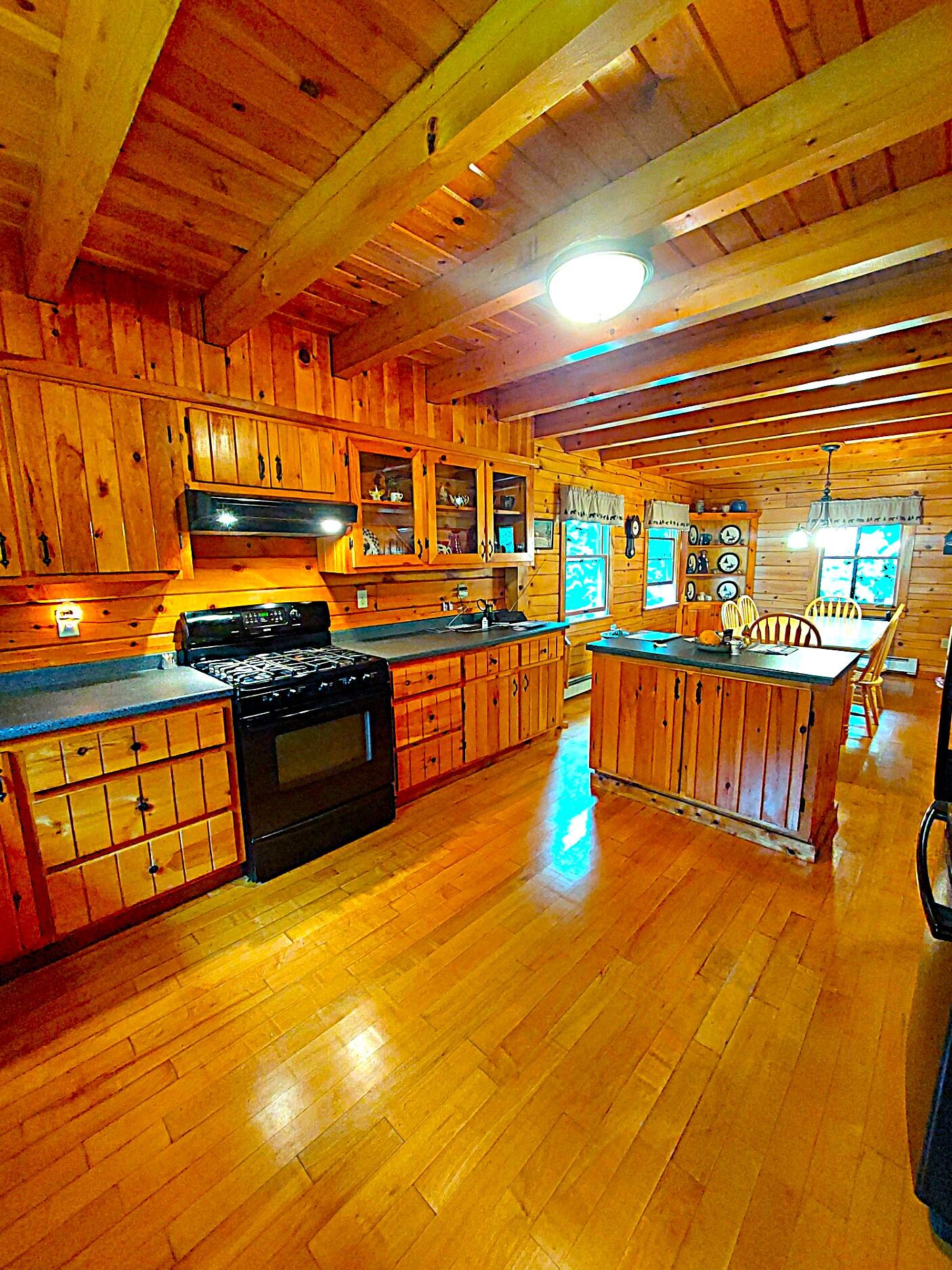 372 Forest Avenue Property Photo 21