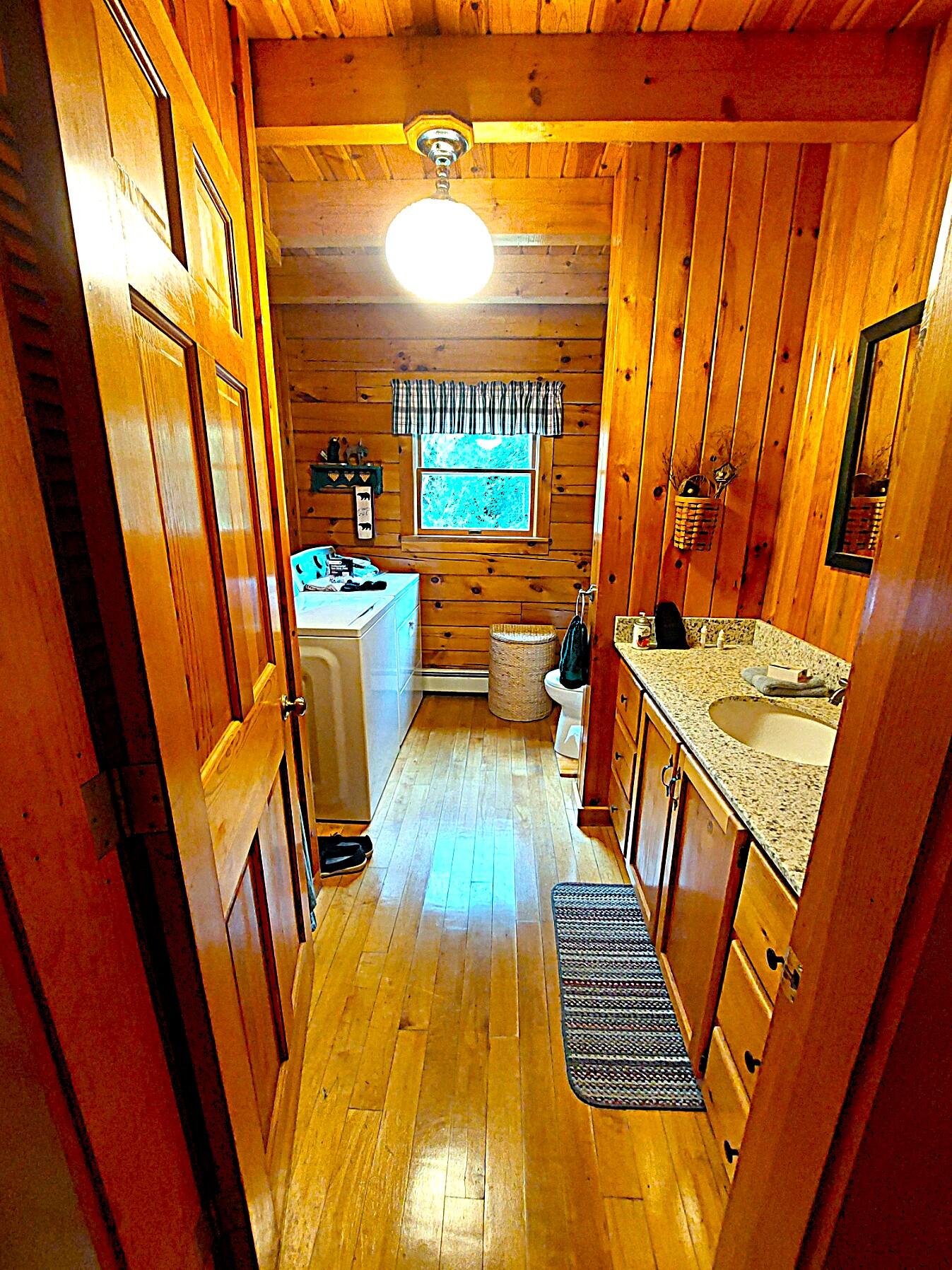 372 Forest Avenue Property Photo 28