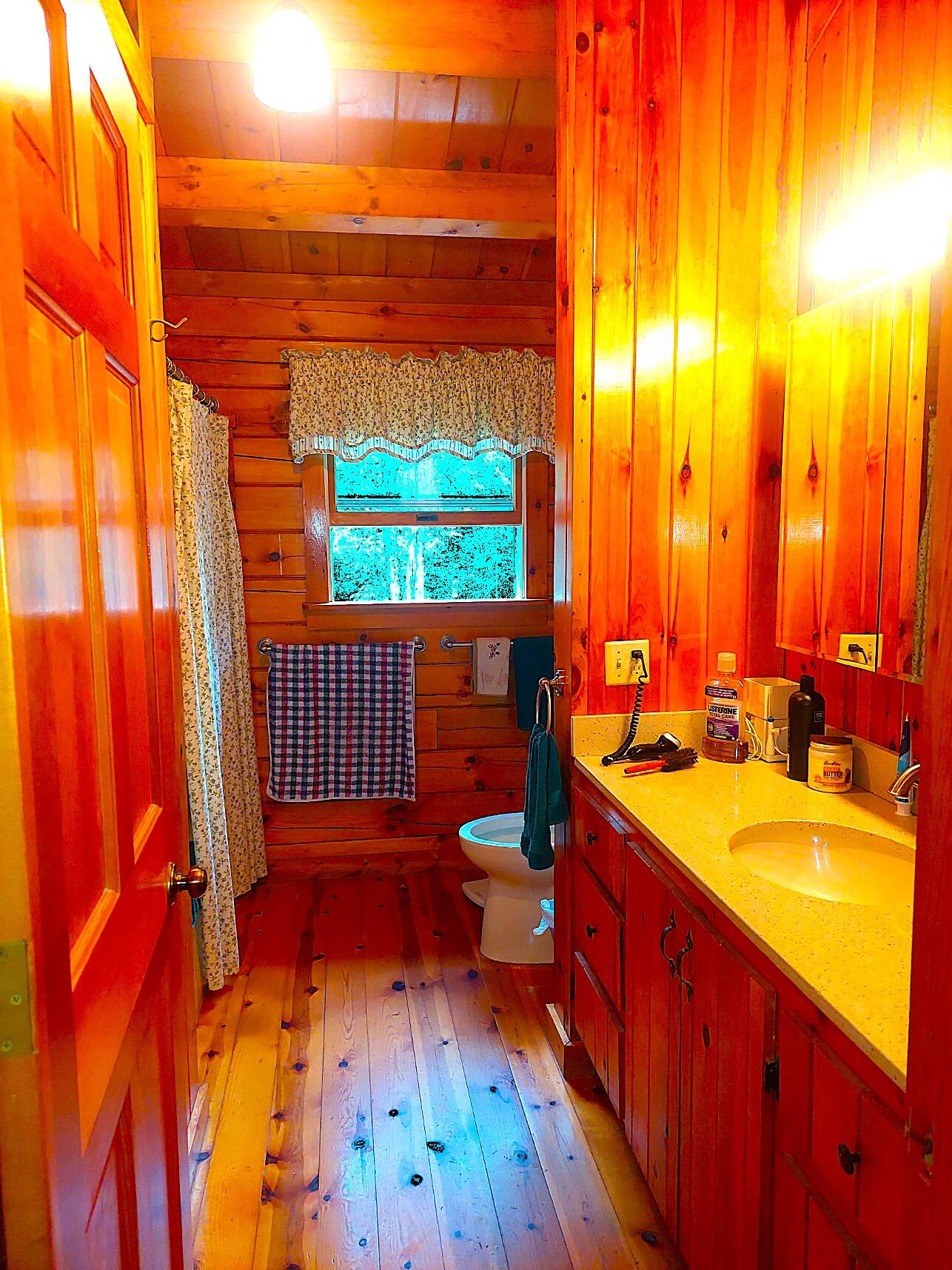 372 Forest Avenue Property Photo 47