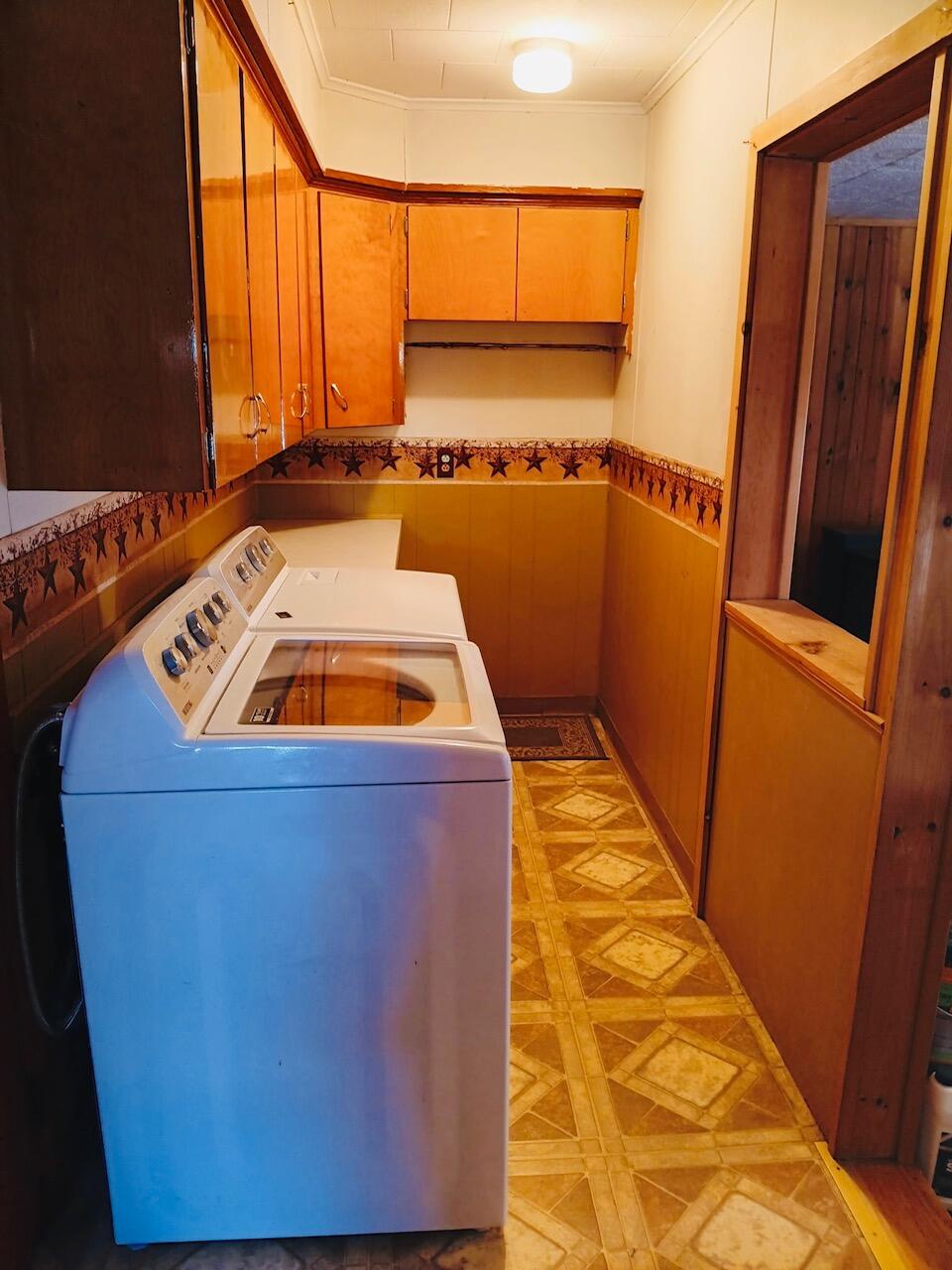 18 Western Avenue Property Photo 8