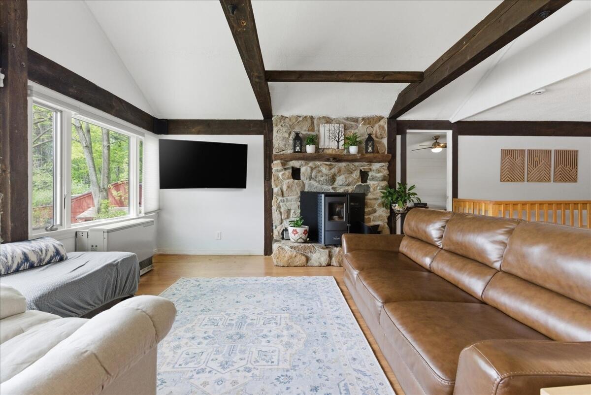 5 Cliff Lane Property Photo 21