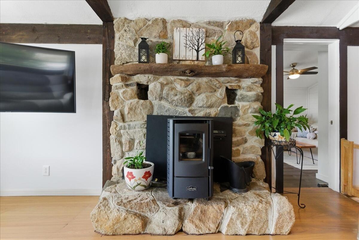 5 Cliff Lane Property Photo 22