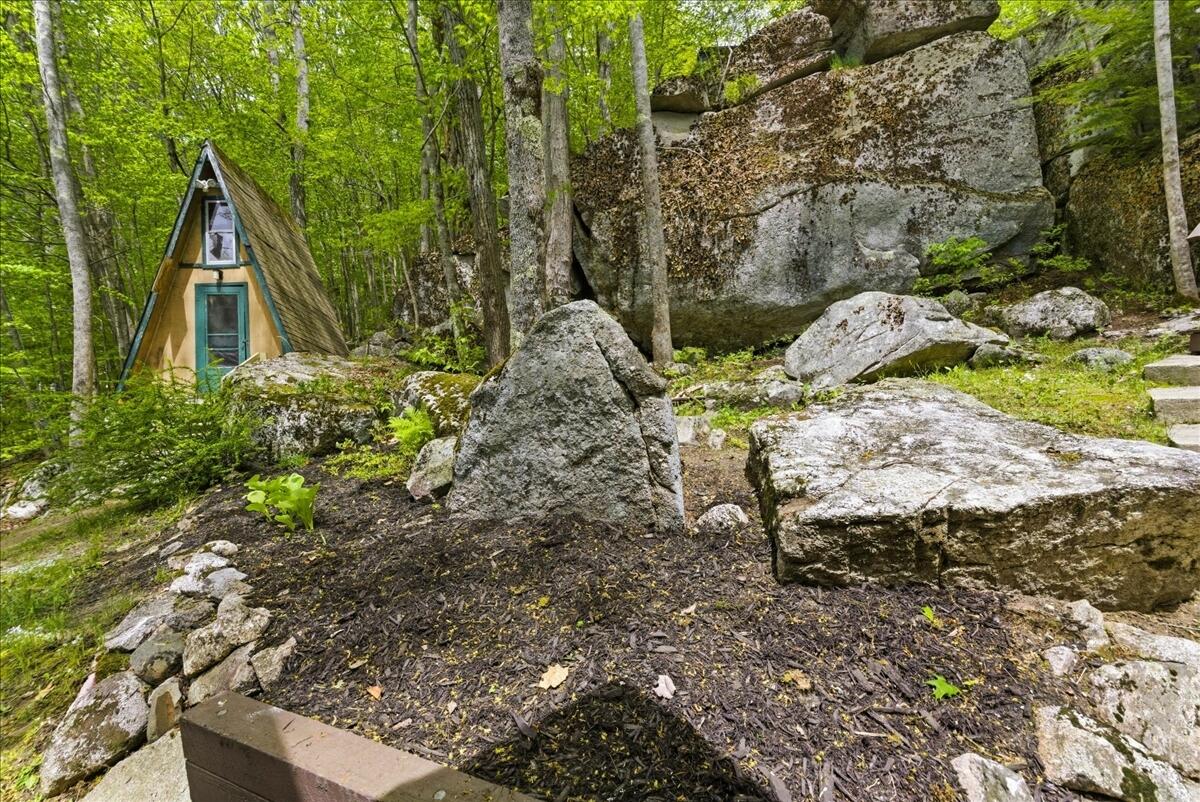 5 Cliff Lane Property Photo 57