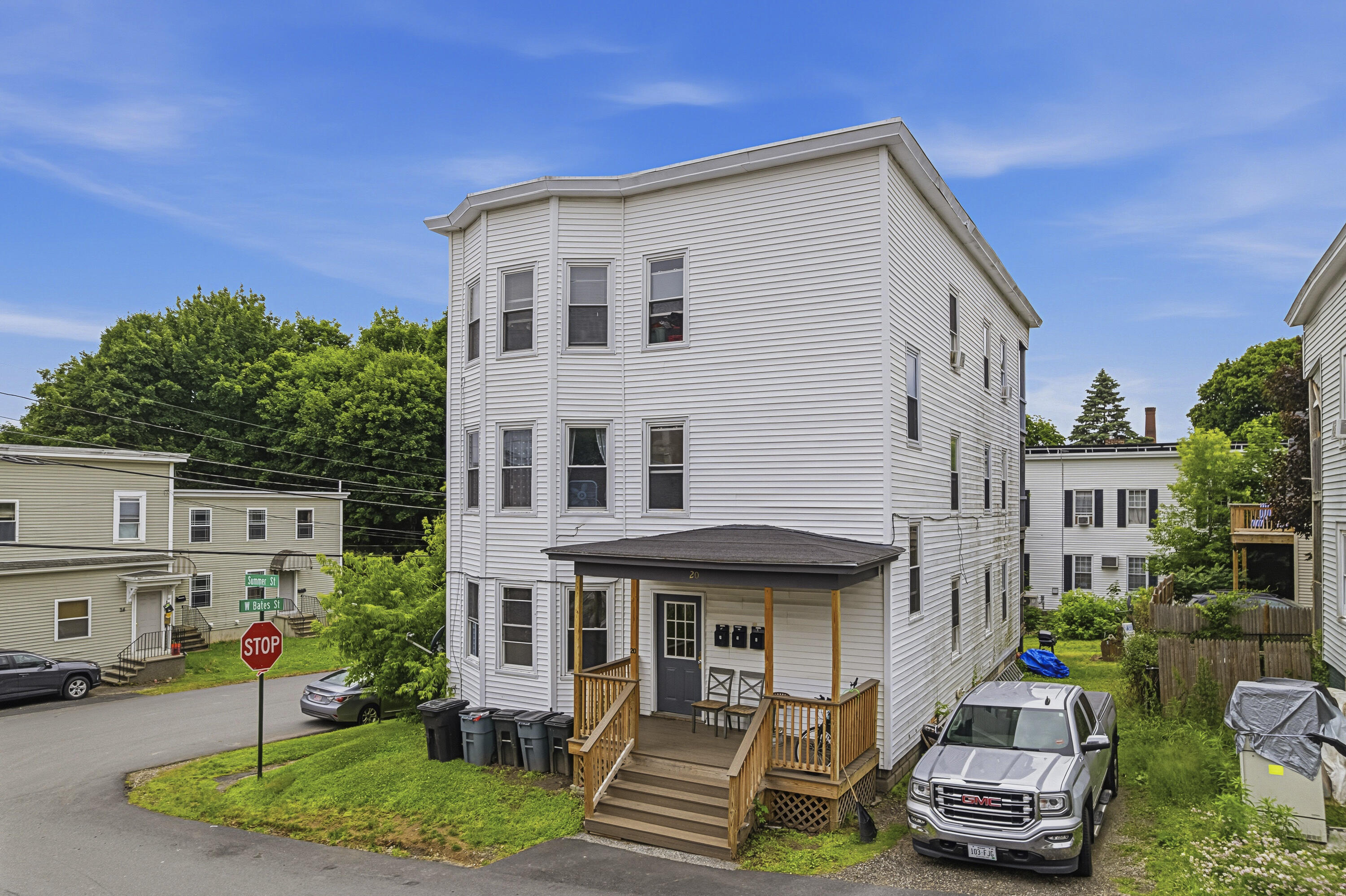 20 Summer Street Property Photo 2