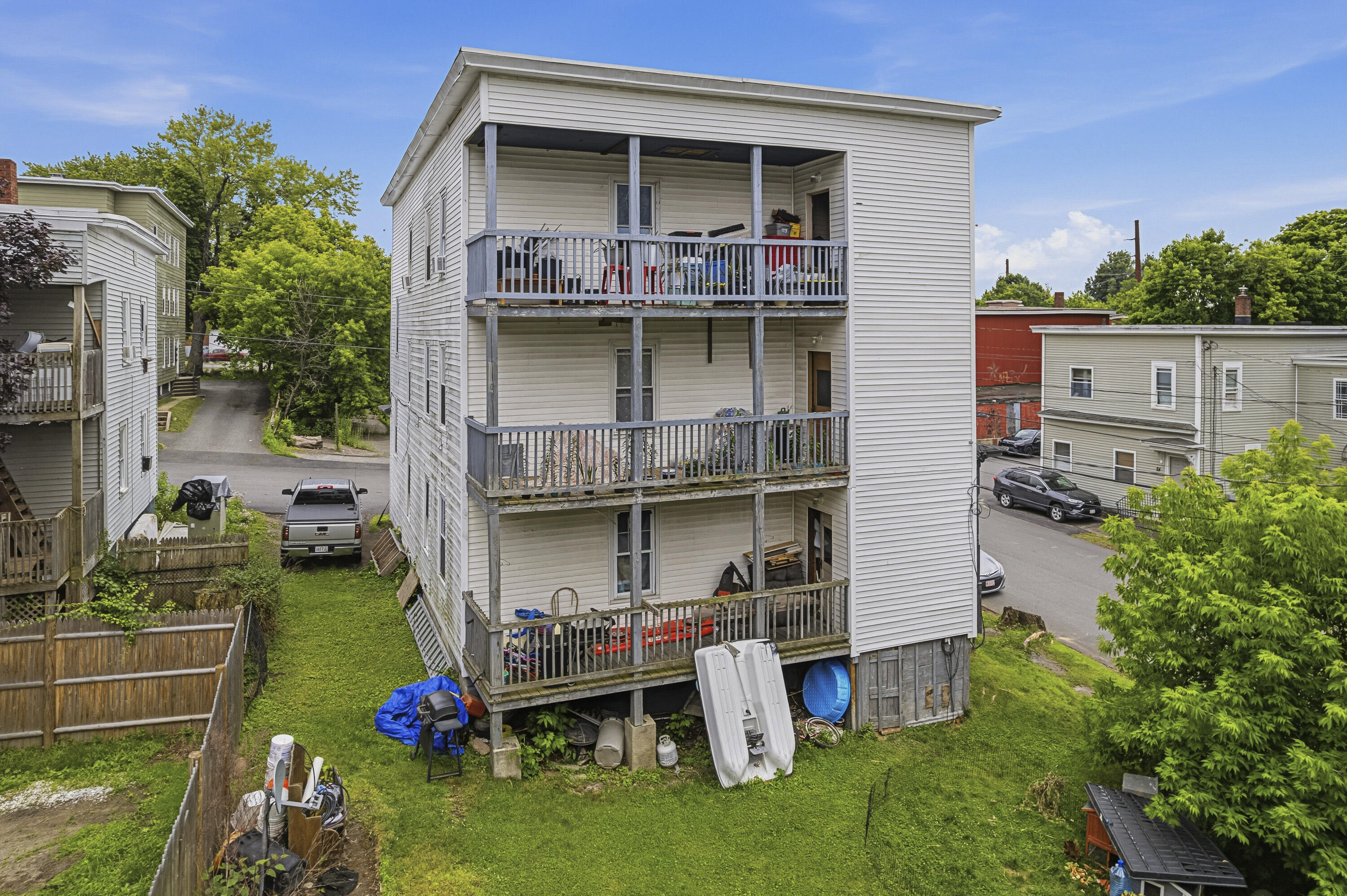 20 Summer Street Property Photo 6